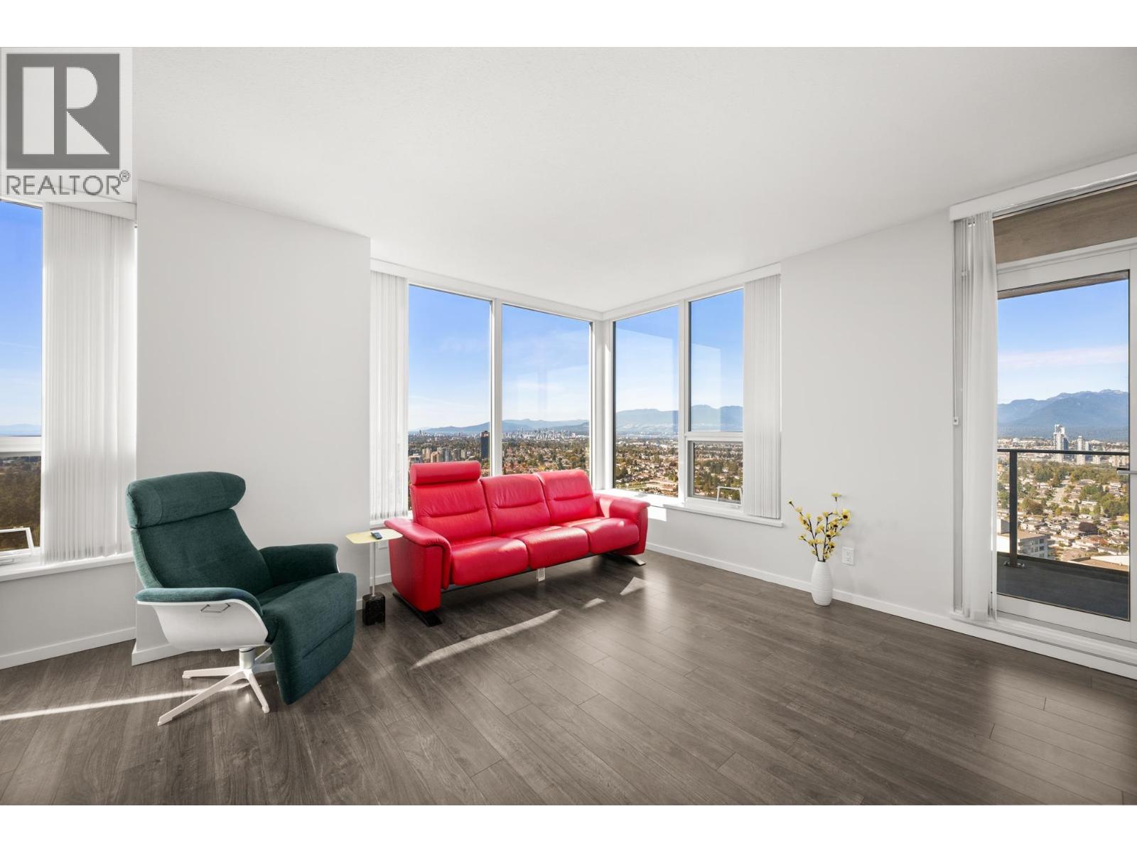 3707 5883 Barker Avenue, Burnaby, British Columbia