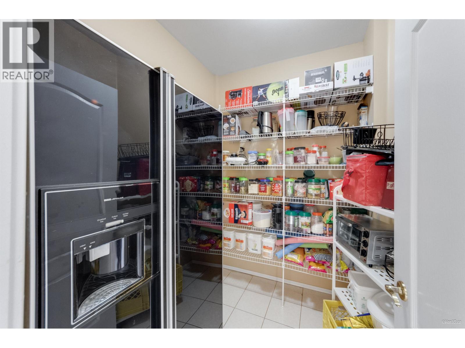 10320 Scotsdale Avenue, Richmond, British Columbia