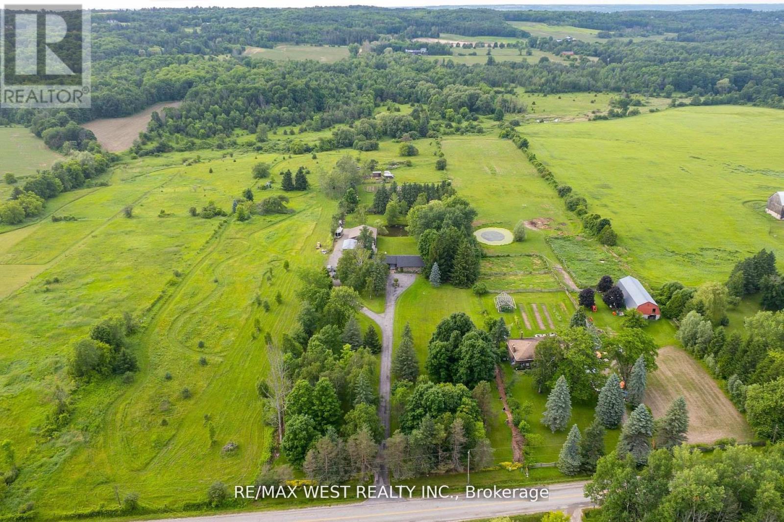 5878 4th Line, New Tecumseth, Ontario