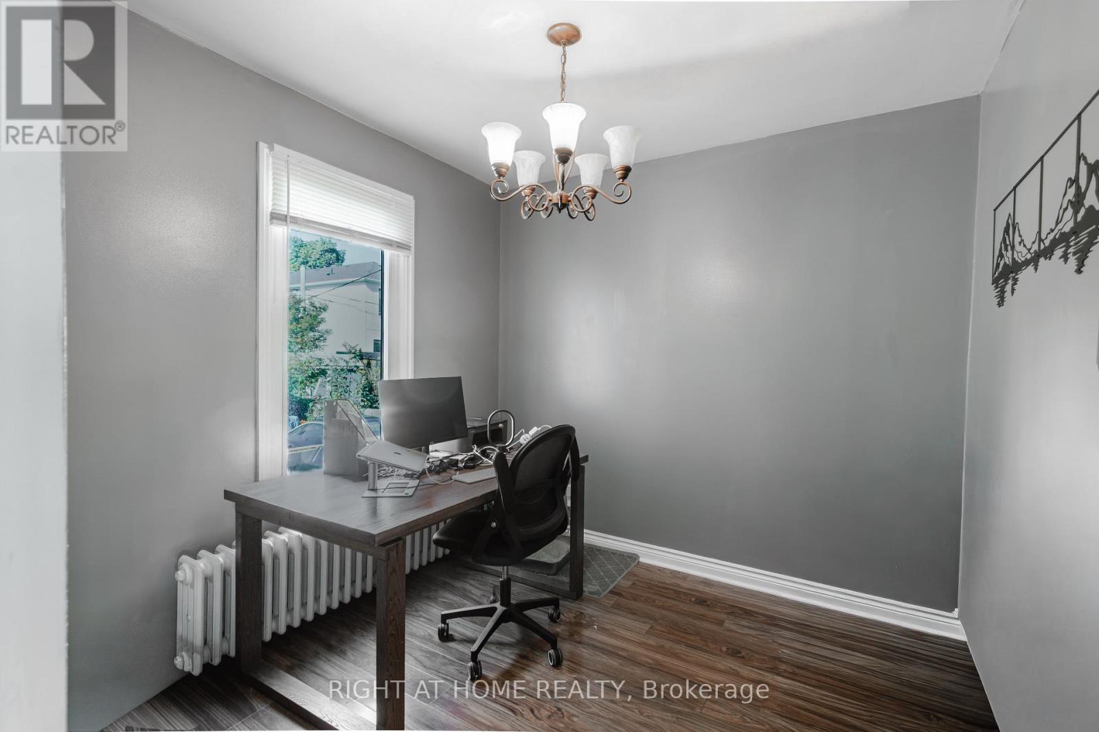 26 Sixteenth Street, Toronto (new Toronto), Ontario