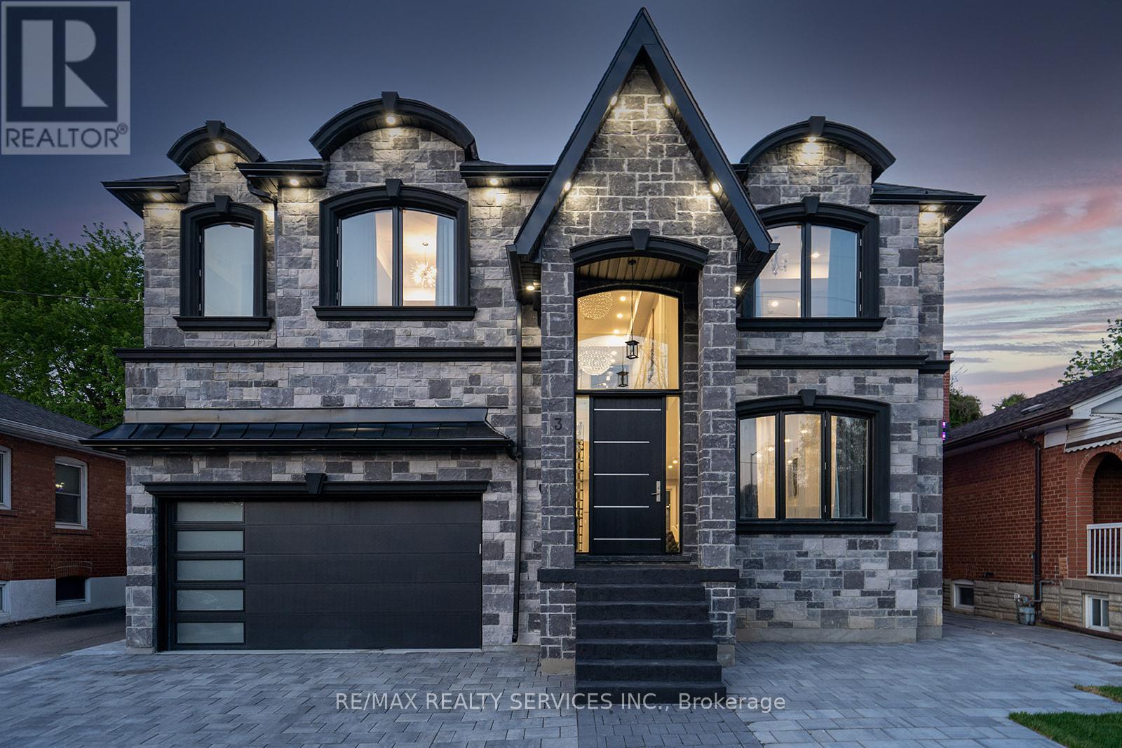 3 Bonnyview Drive, Toronto (stonegate-queensway), Ontario