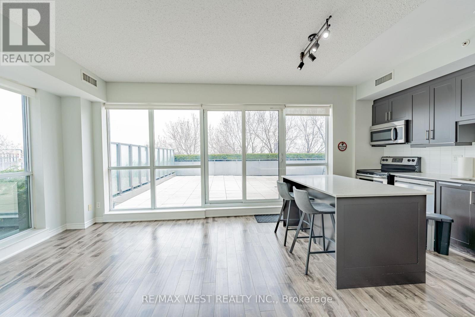 625 - 15 James Finlay Way, Toronto (downsview-roding-cfb), Ontario