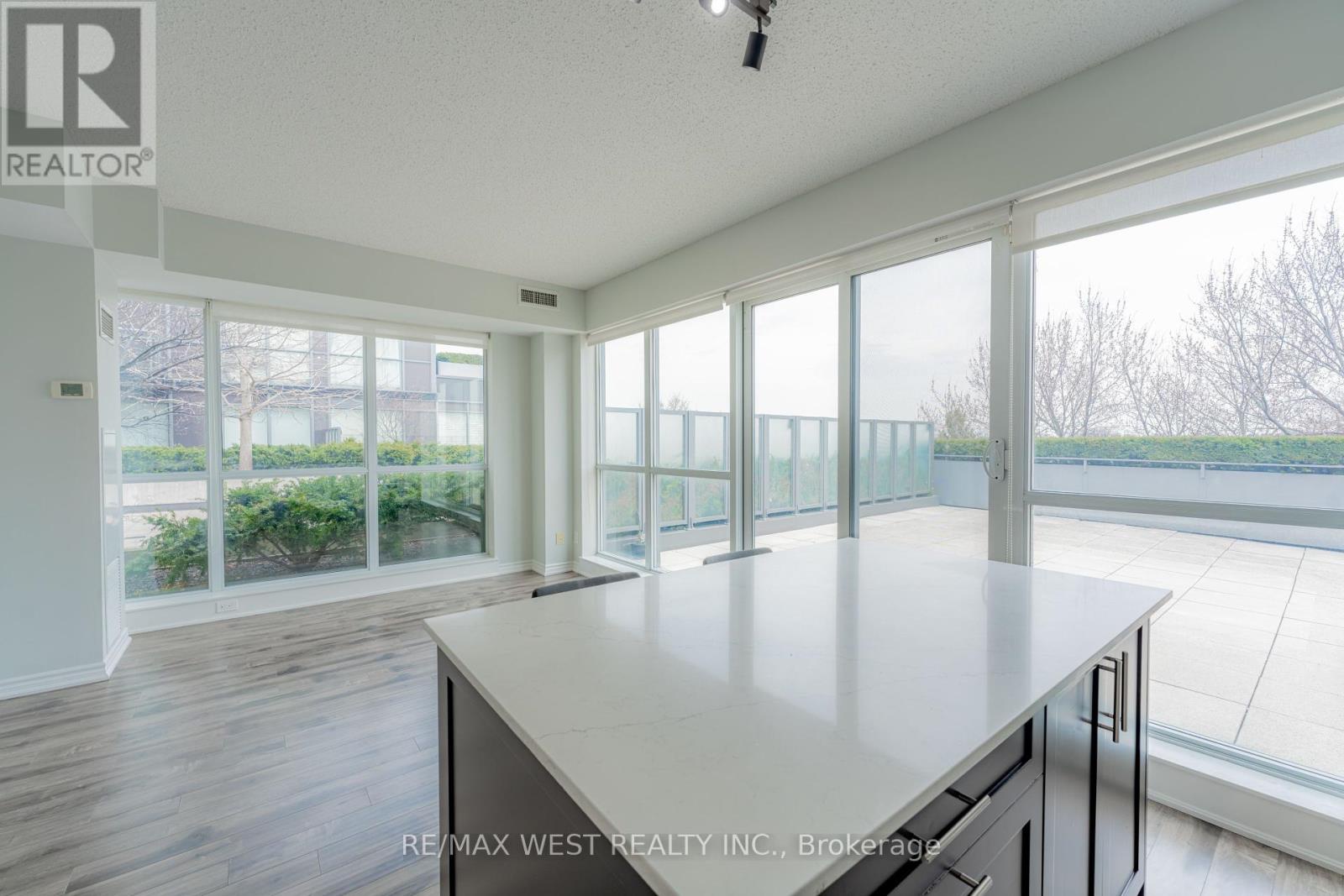 625 - 15 James Finlay Way, Toronto (downsview-roding-cfb), Ontario