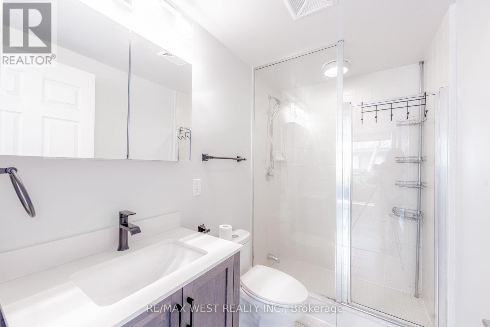 625 - 15 James Finlay Way, Toronto (downsview-roding-cfb), Ontario