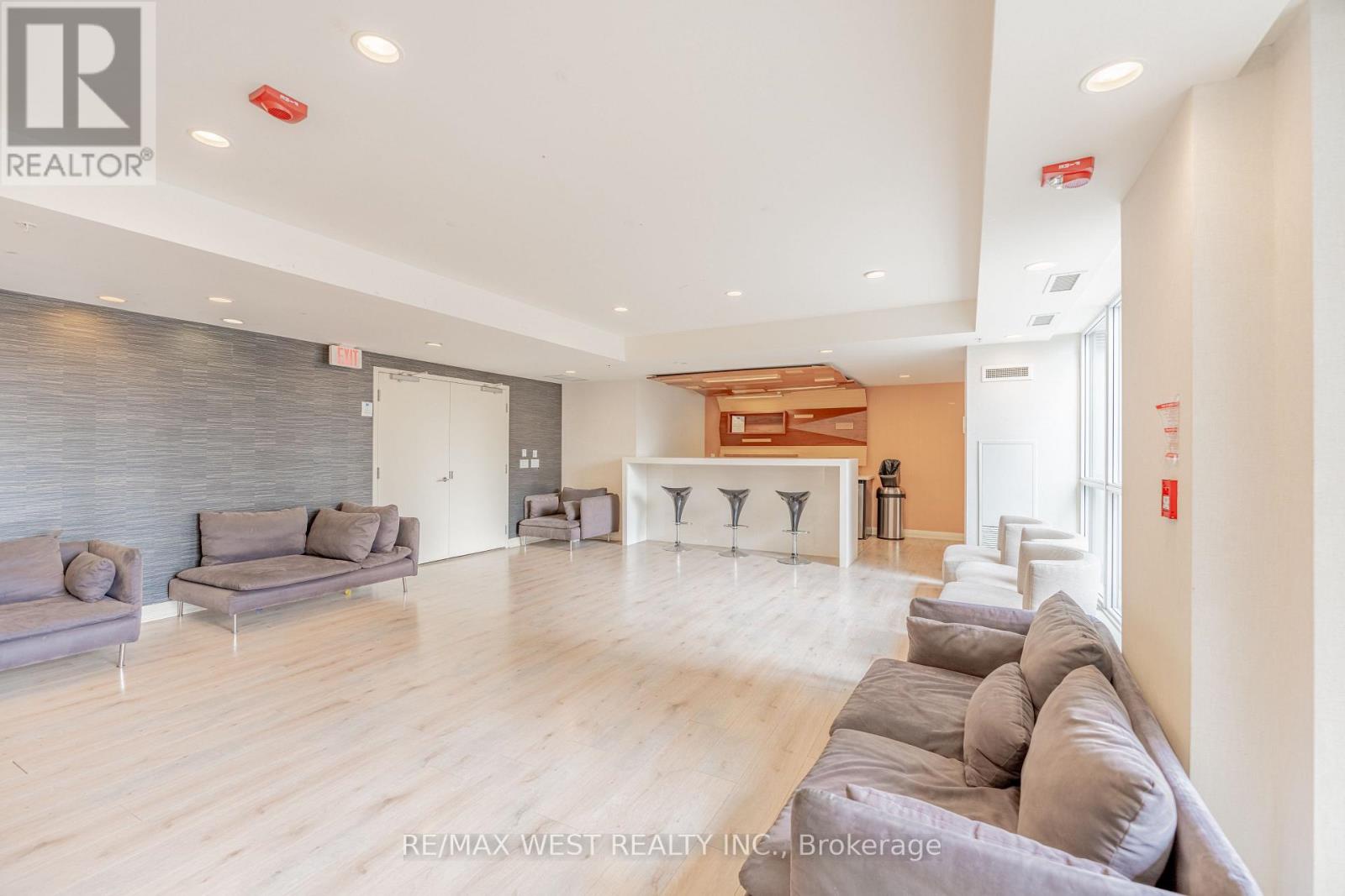 625 - 15 James Finlay Way, Toronto (downsview-roding-cfb), Ontario