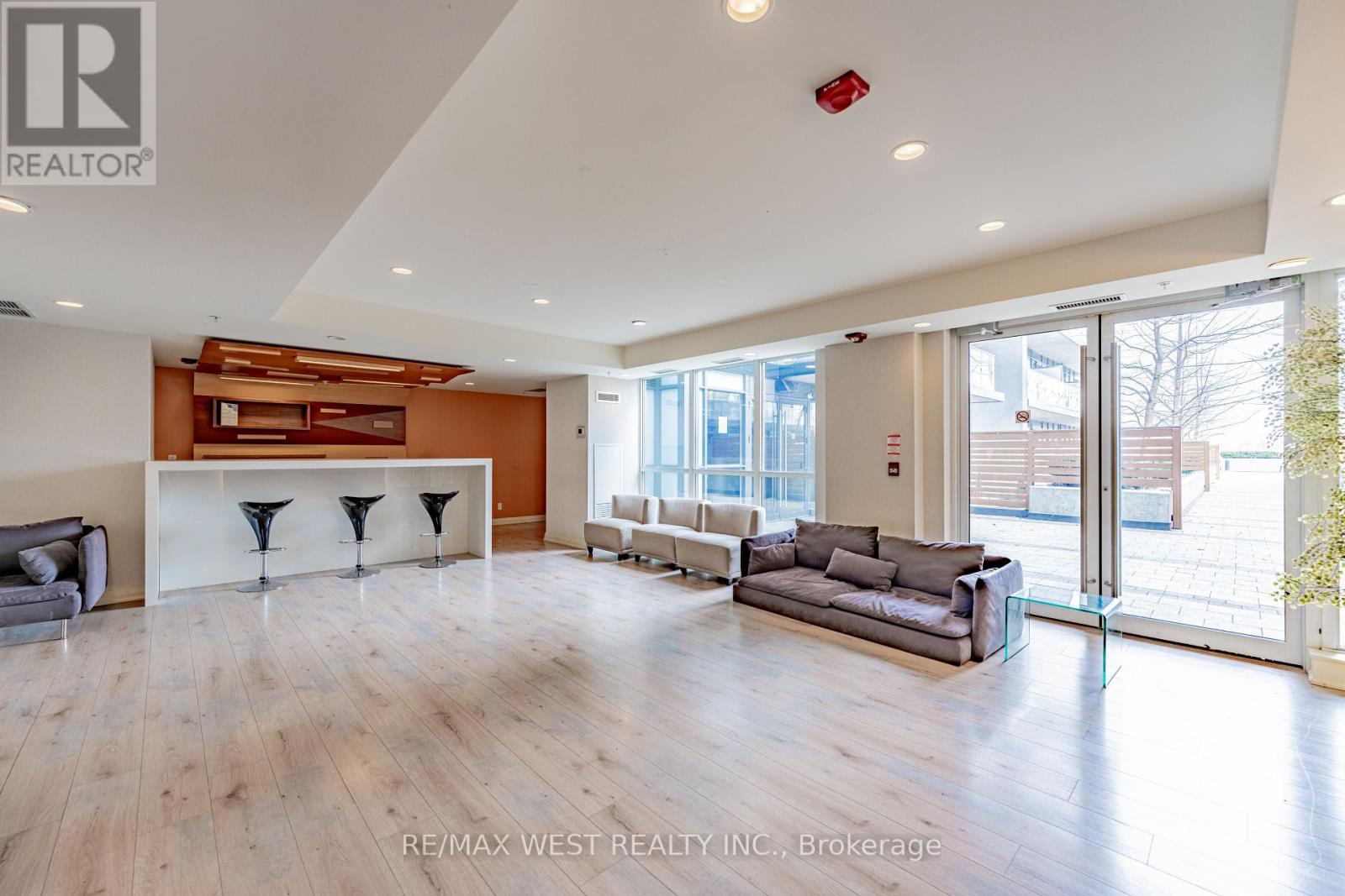 625 - 15 James Finlay Way, Toronto (downsview-roding-cfb), Ontario