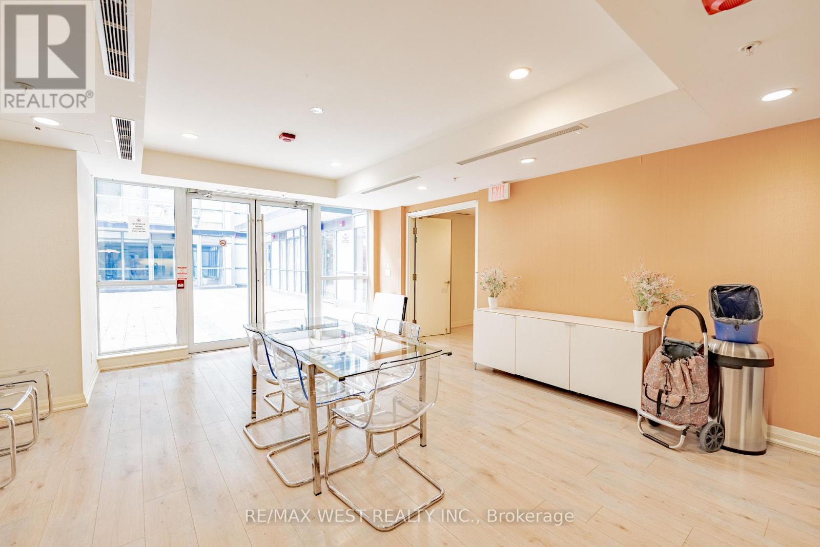 625 - 15 James Finlay Way, Toronto (downsview-roding-cfb), Ontario