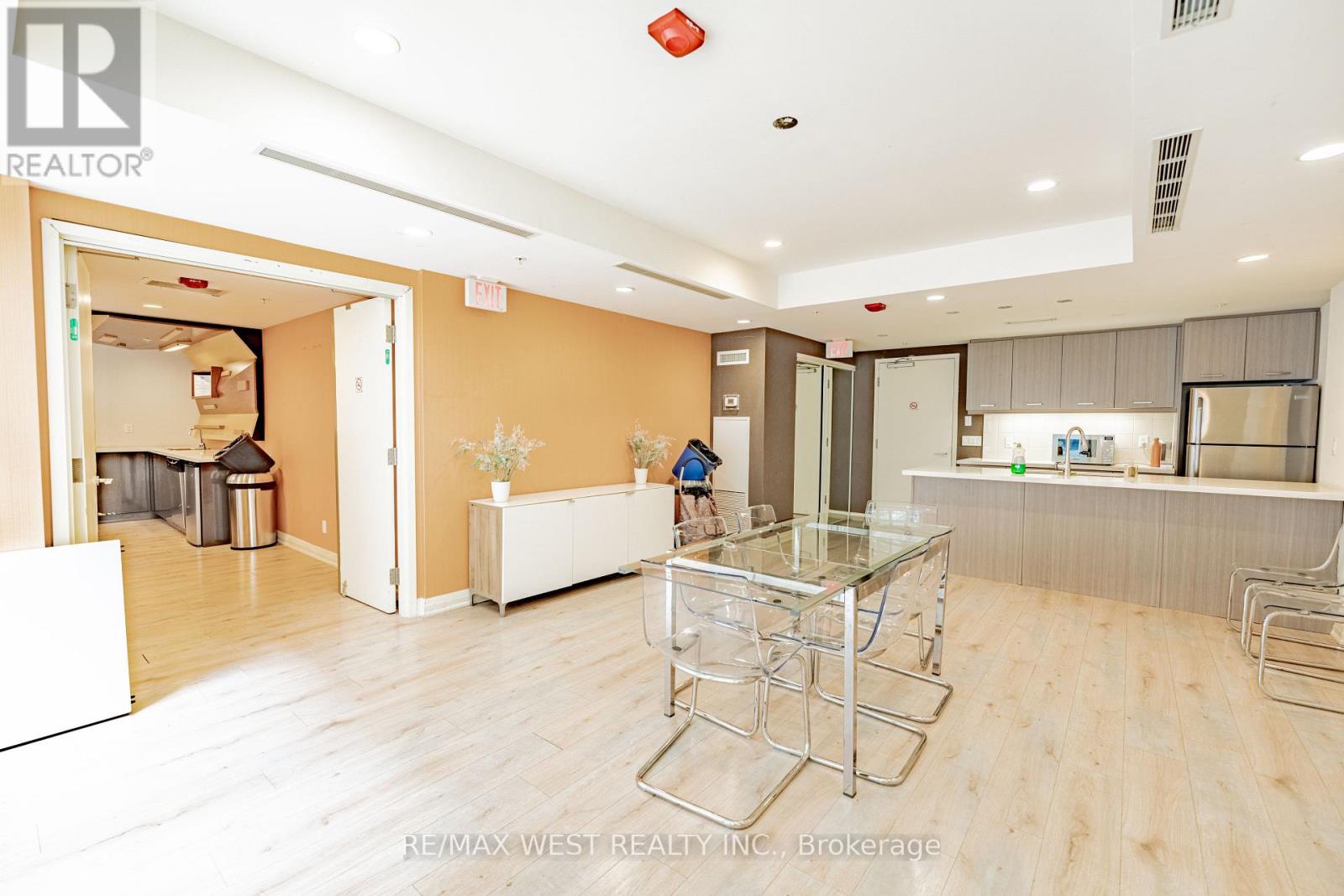 625 - 15 James Finlay Way, Toronto (downsview-roding-cfb), Ontario