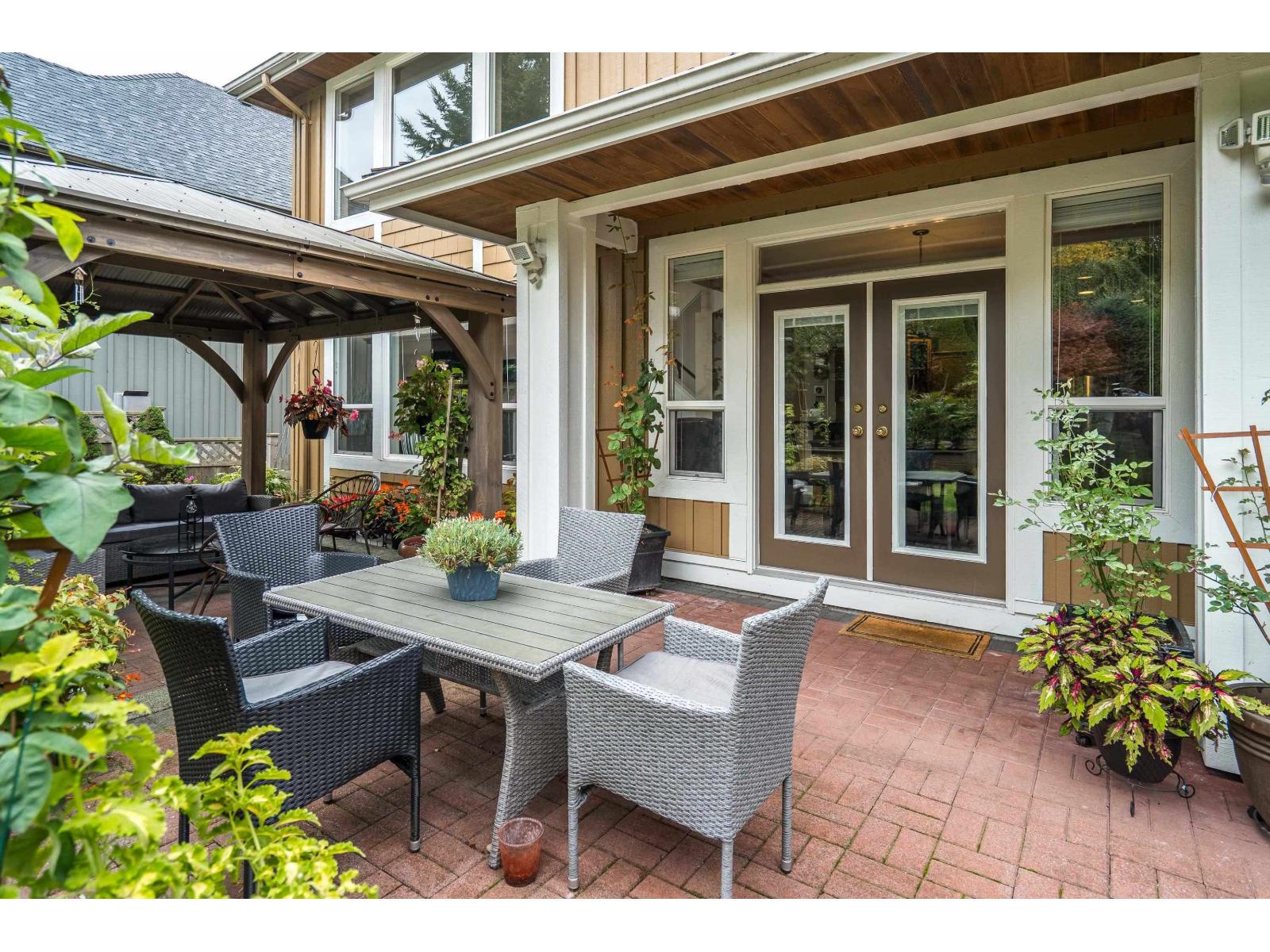 15396 Sequoia Drive, Surrey, British Columbia