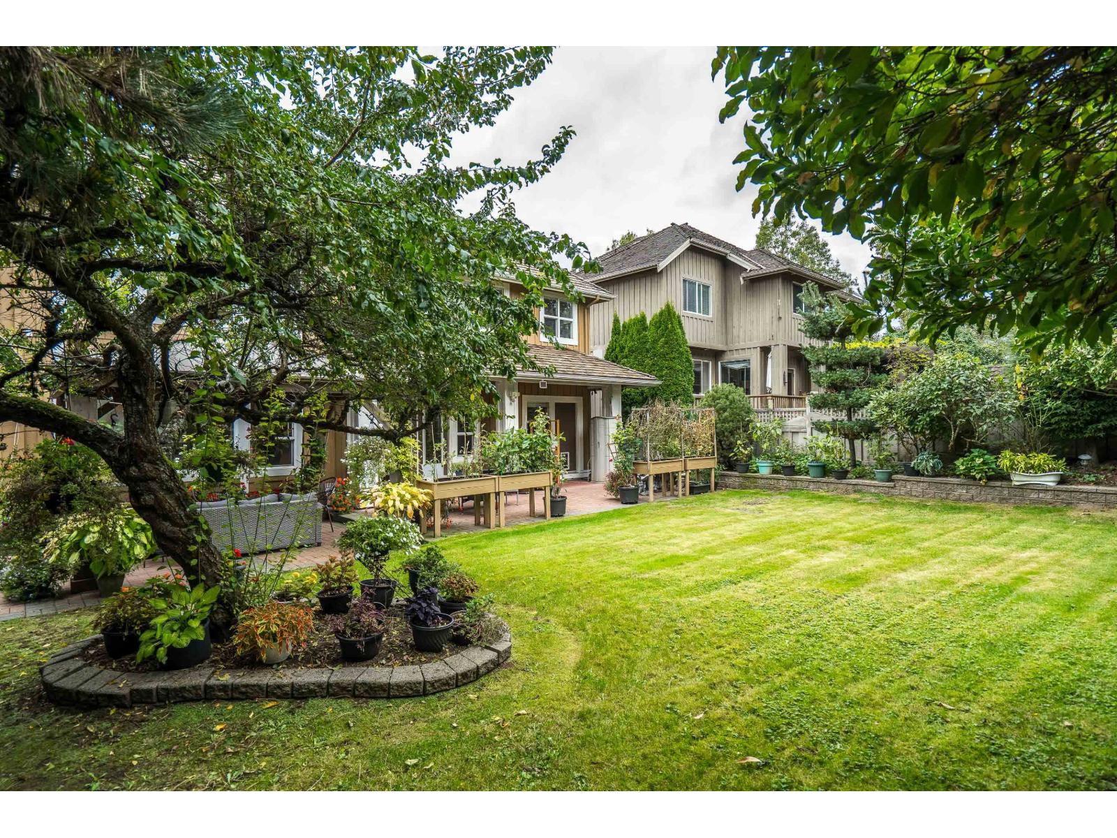 15396 Sequoia Drive, Surrey, British Columbia