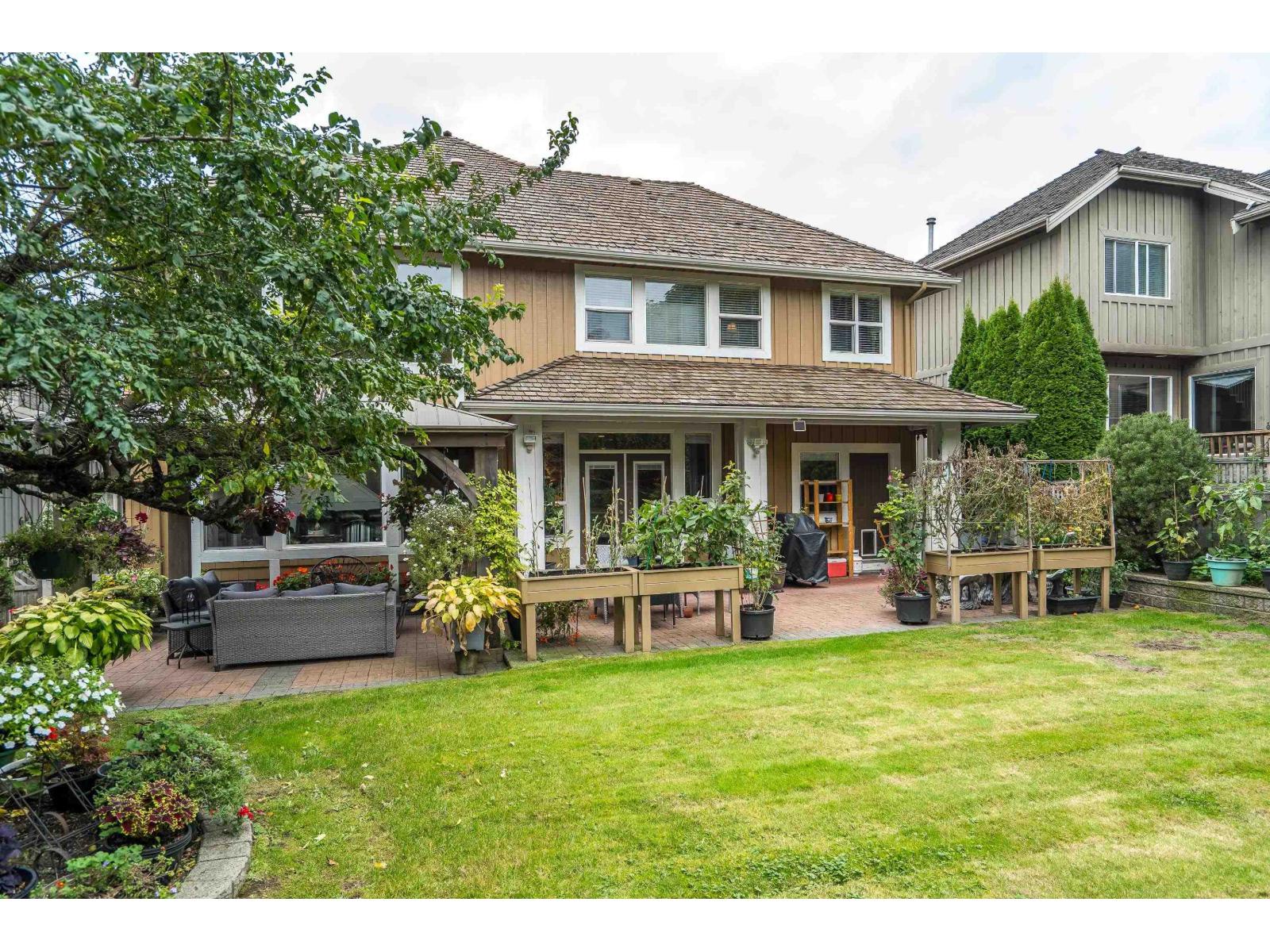15396 Sequoia Drive, Surrey, British Columbia