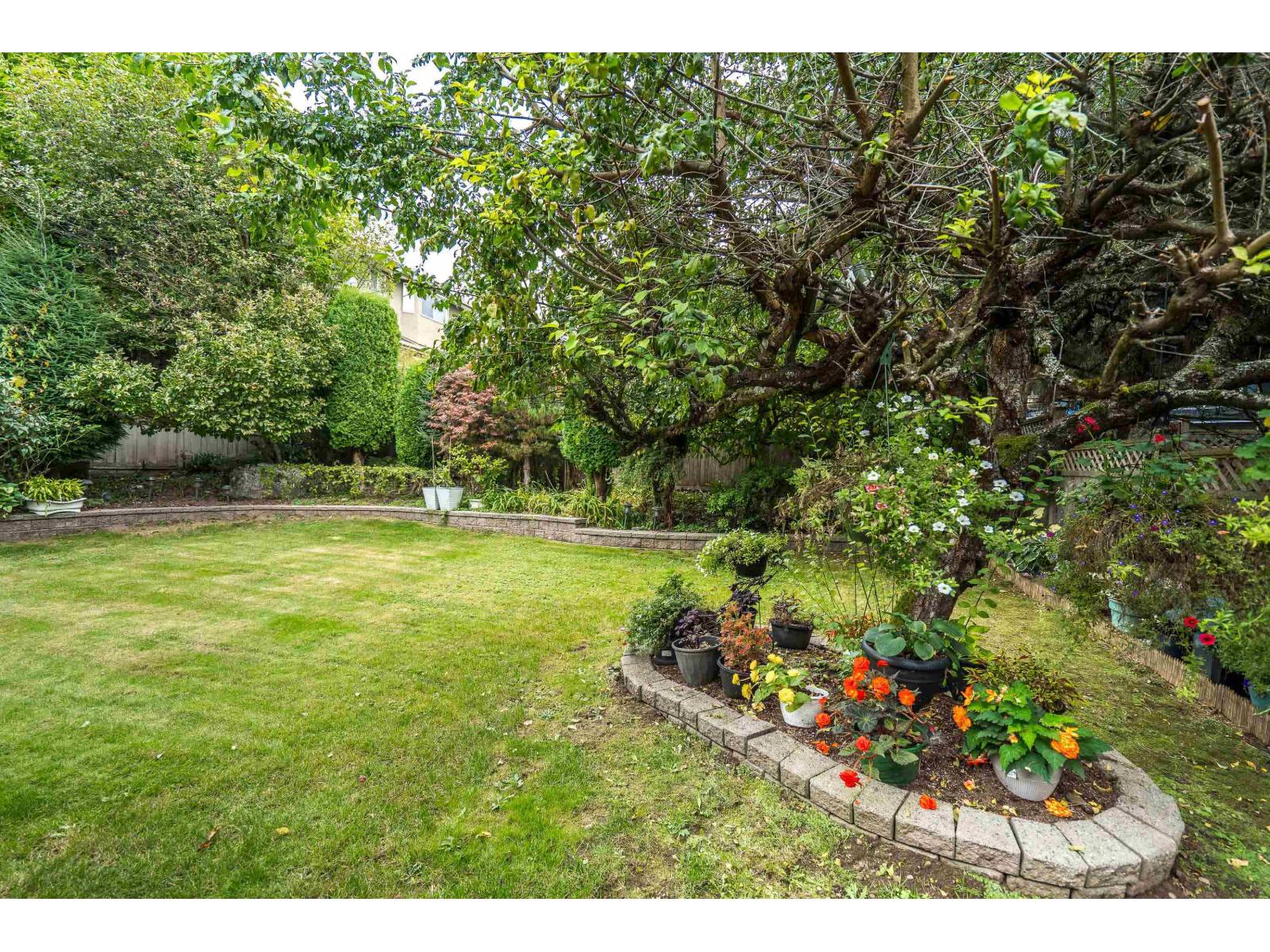 15396 Sequoia Drive, Surrey, British Columbia