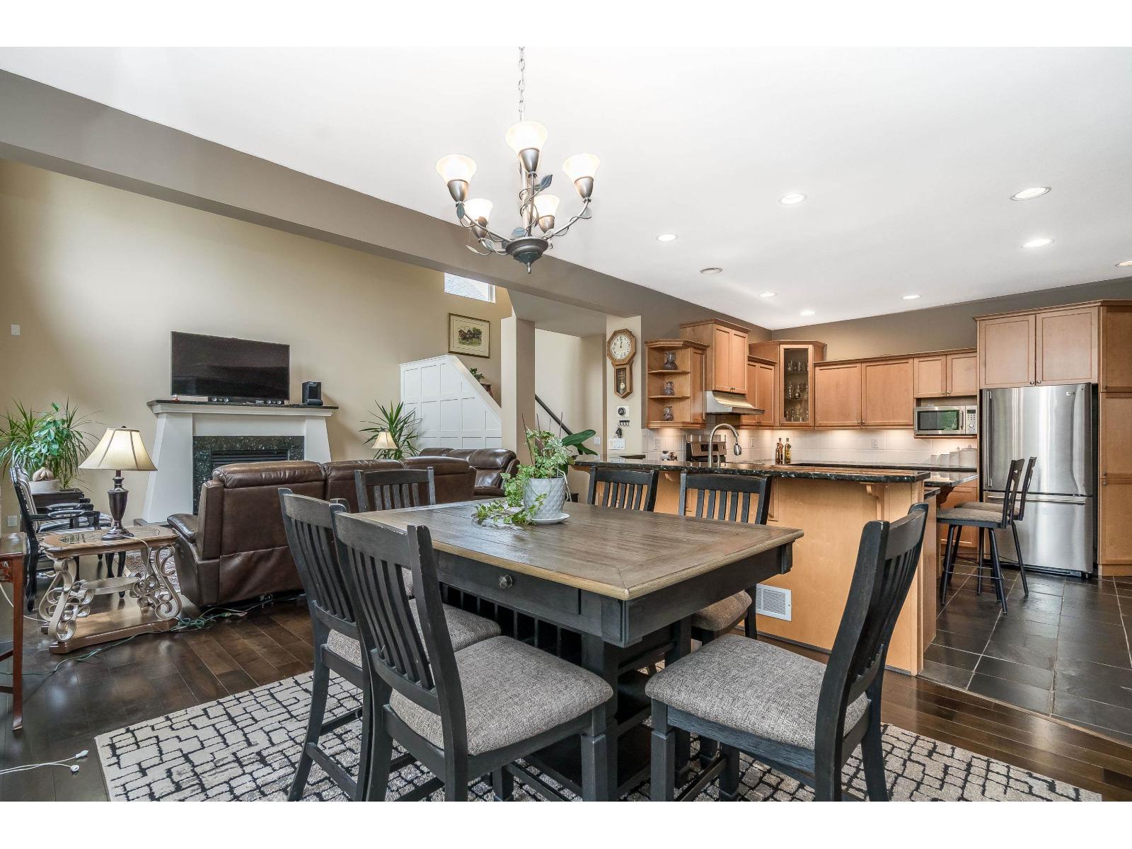 15396 Sequoia Drive, Surrey, British Columbia