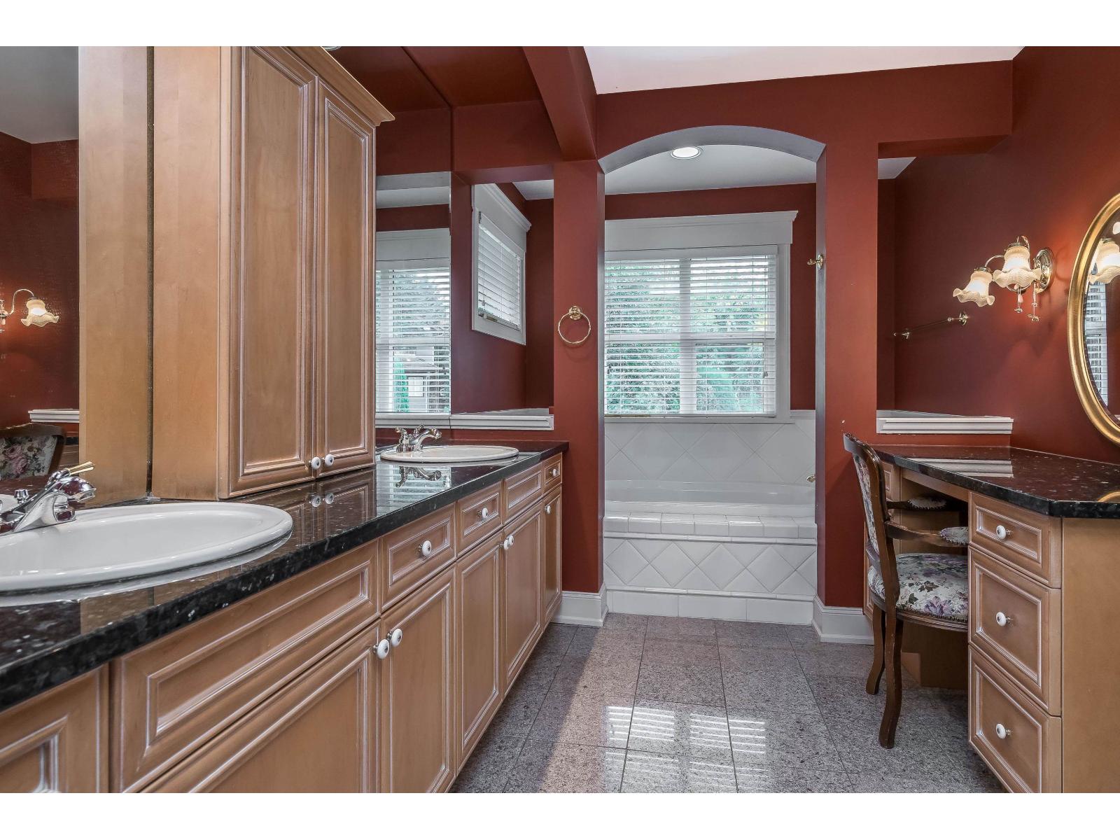 15396 Sequoia Drive, Surrey, British Columbia