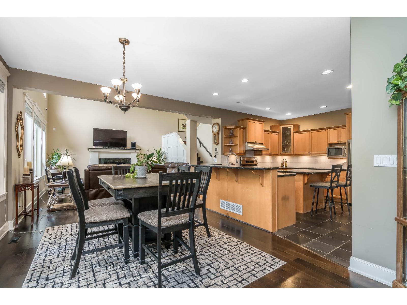 15396 Sequoia Drive, Surrey, British Columbia