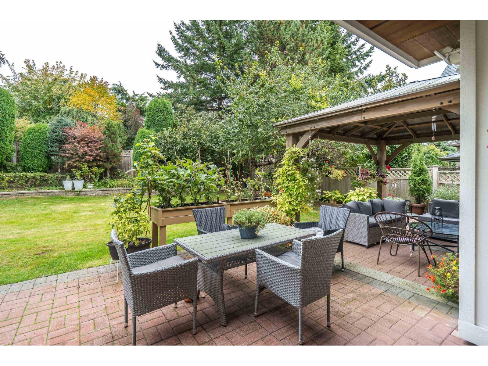 15396 Sequoia Drive, Surrey, British Columbia