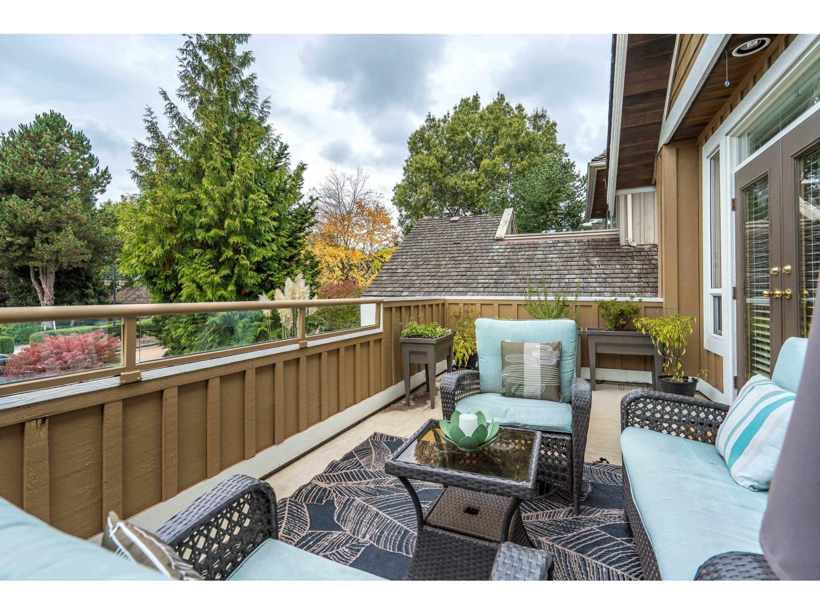 15396 Sequoia Drive, Surrey, British Columbia