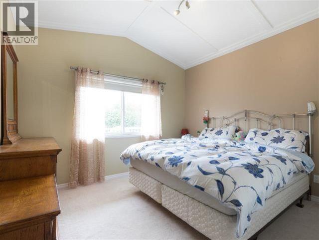 2052 Westview Drive, North Vancouver, British Columbia