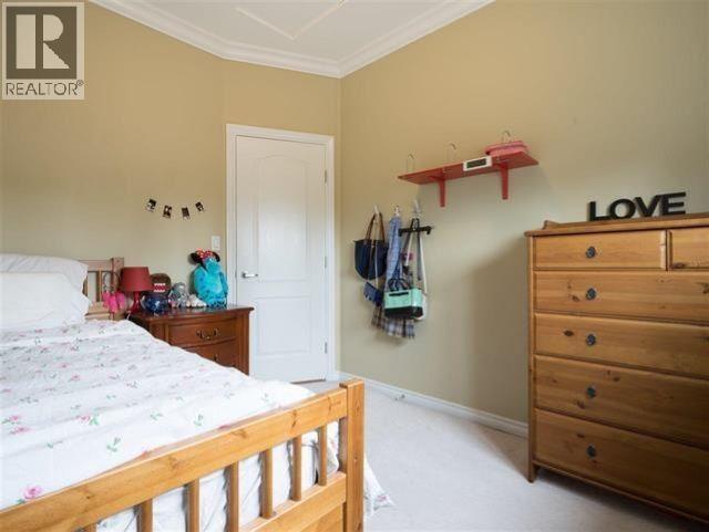 2052 Westview Drive, North Vancouver, British Columbia