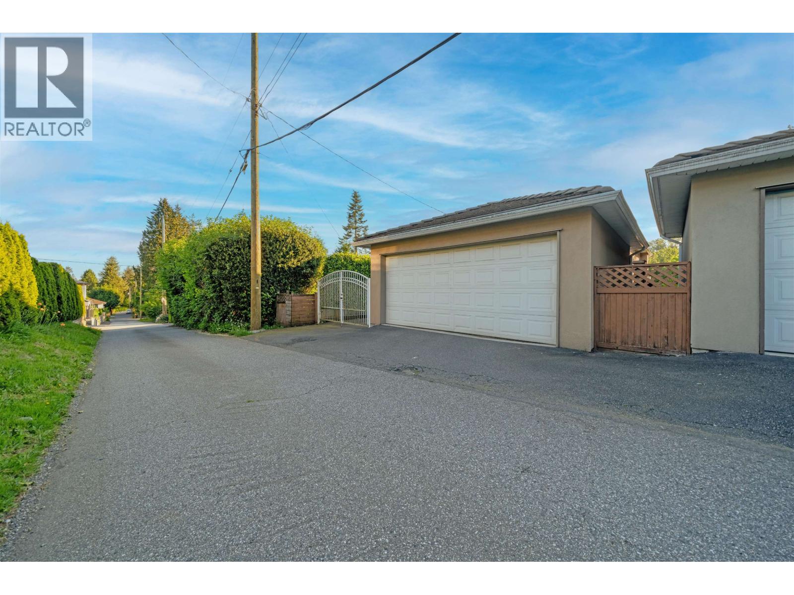 2052 Westview Drive, North Vancouver, British Columbia