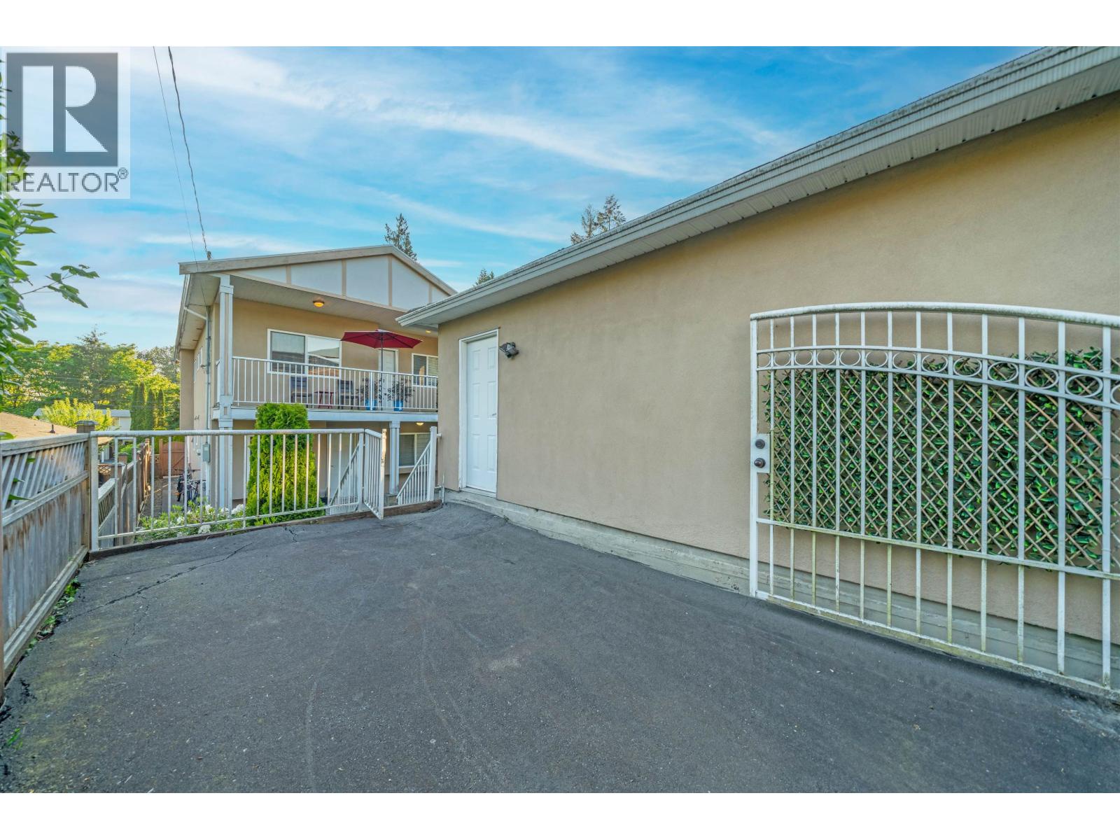 2052 Westview Drive, North Vancouver, British Columbia