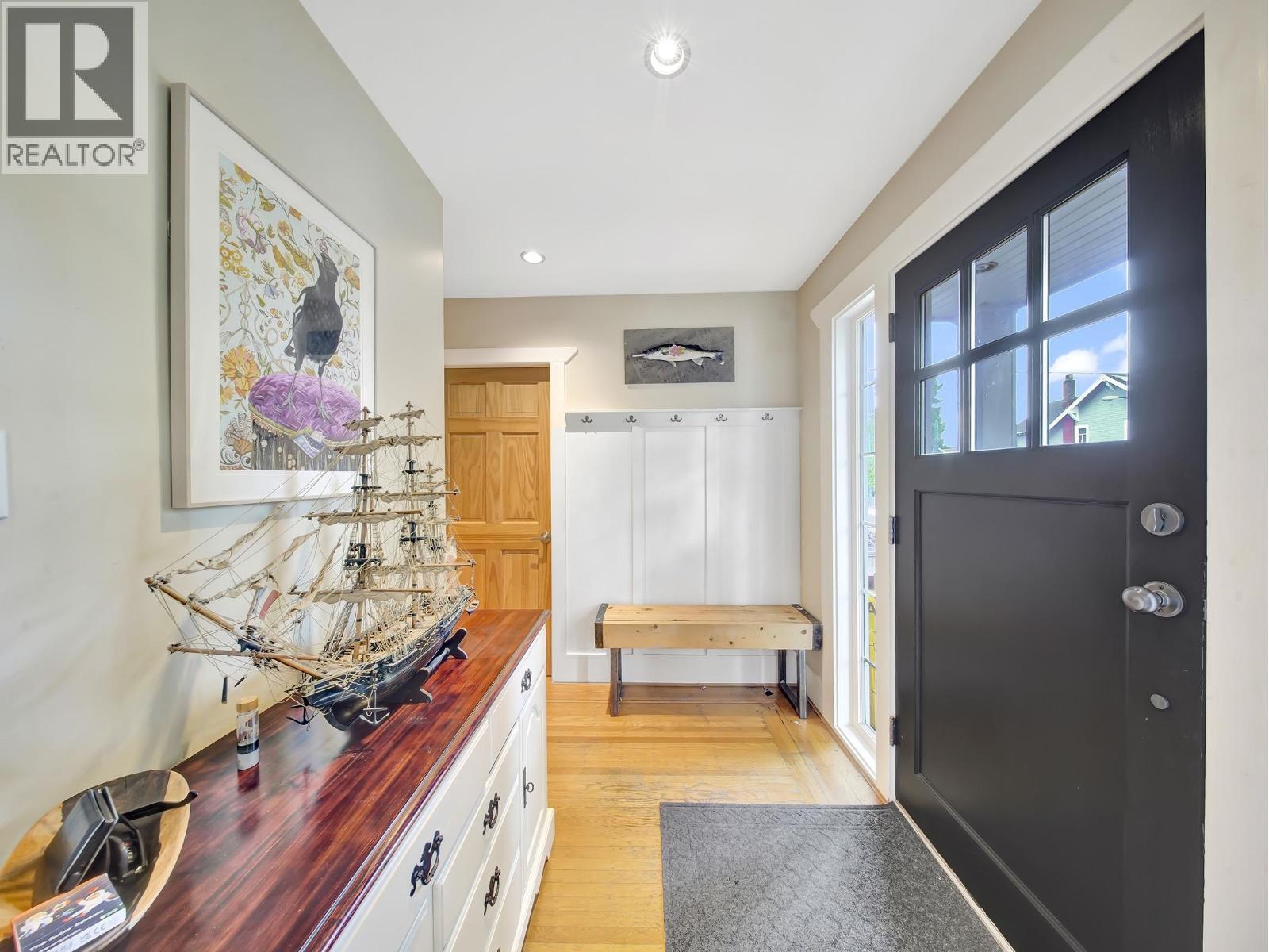 2770 W 5th Avenue, Vancouver, British Columbia