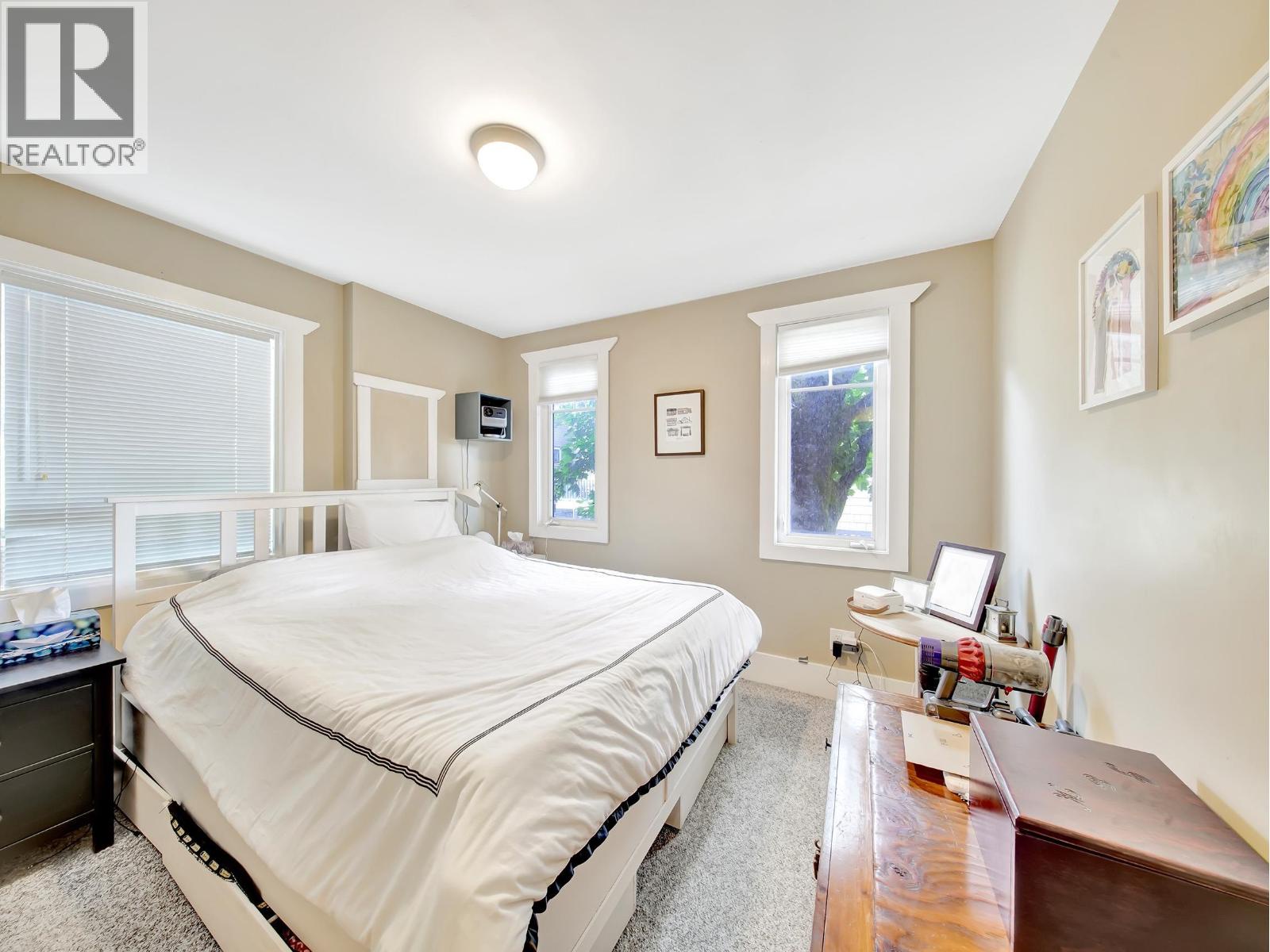 2770 W 5th Avenue, Vancouver, British Columbia