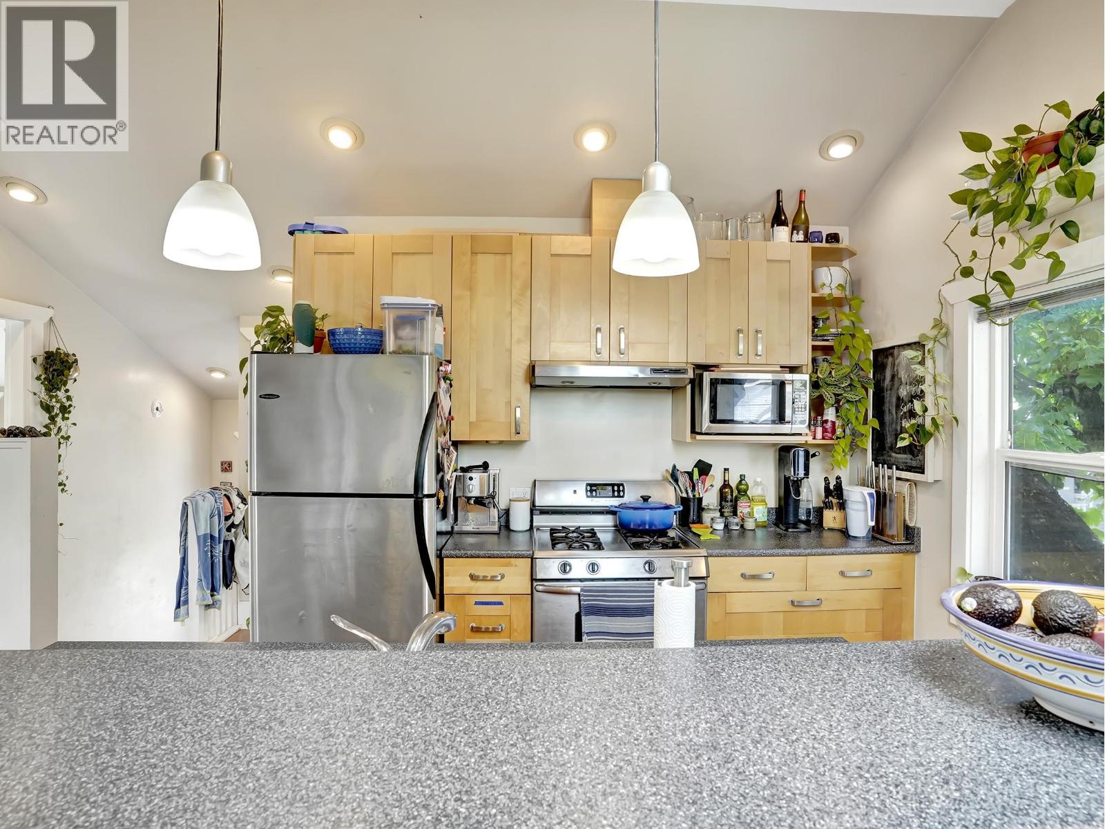 2770 W 5th Avenue, Vancouver, British Columbia