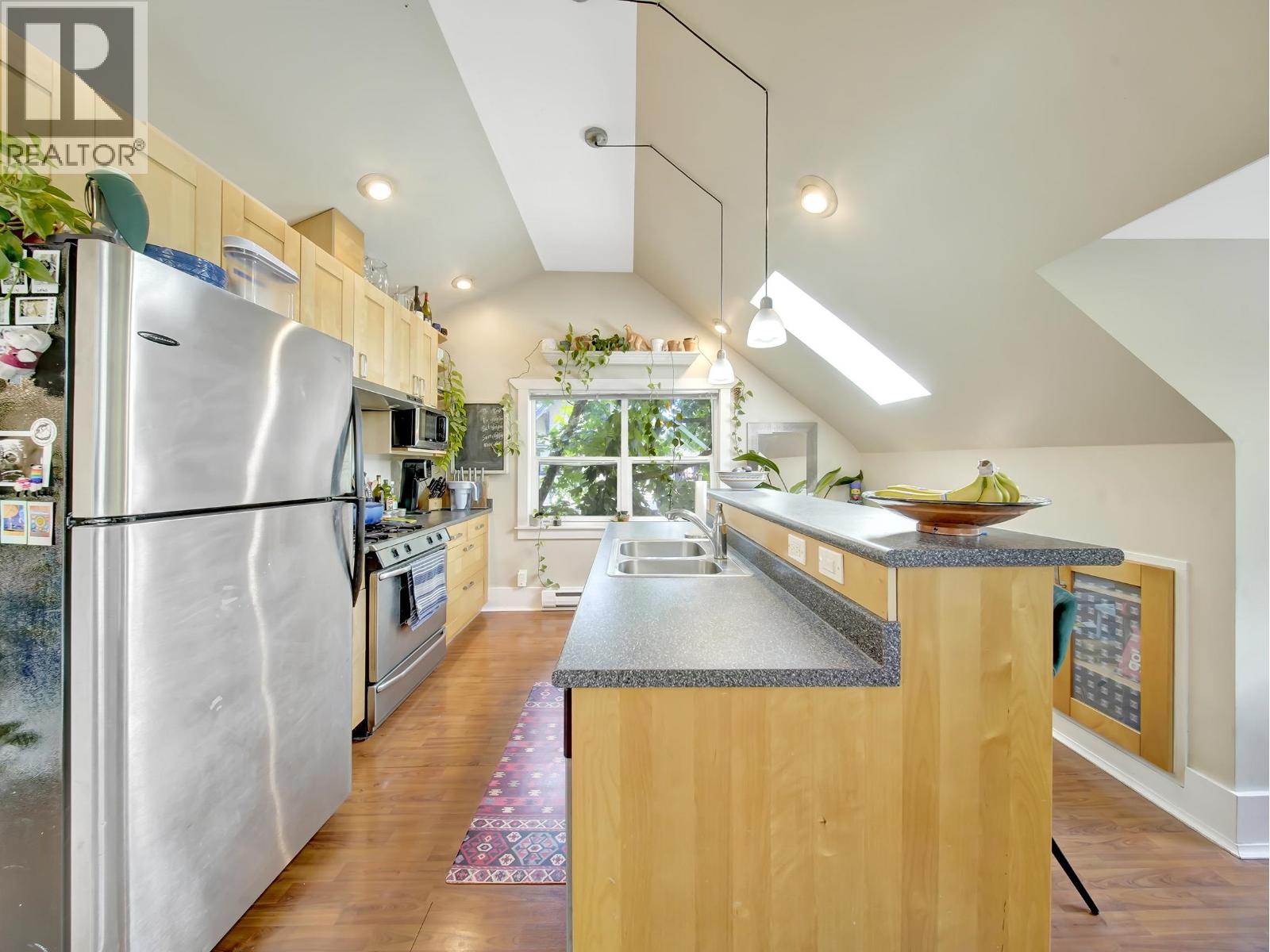 2770 W 5th Avenue, Vancouver, British Columbia