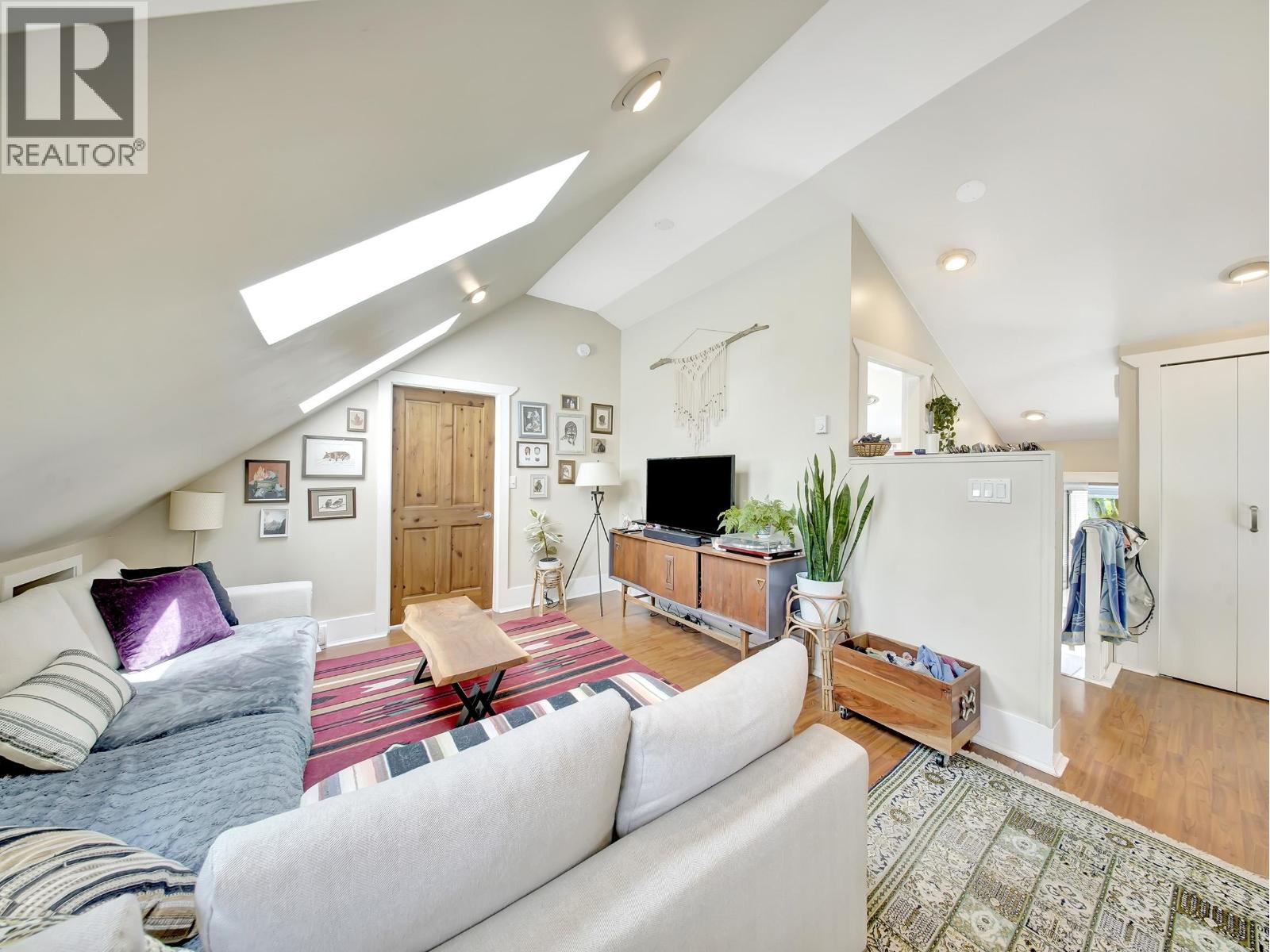 2770 W 5th Avenue, Vancouver, British Columbia