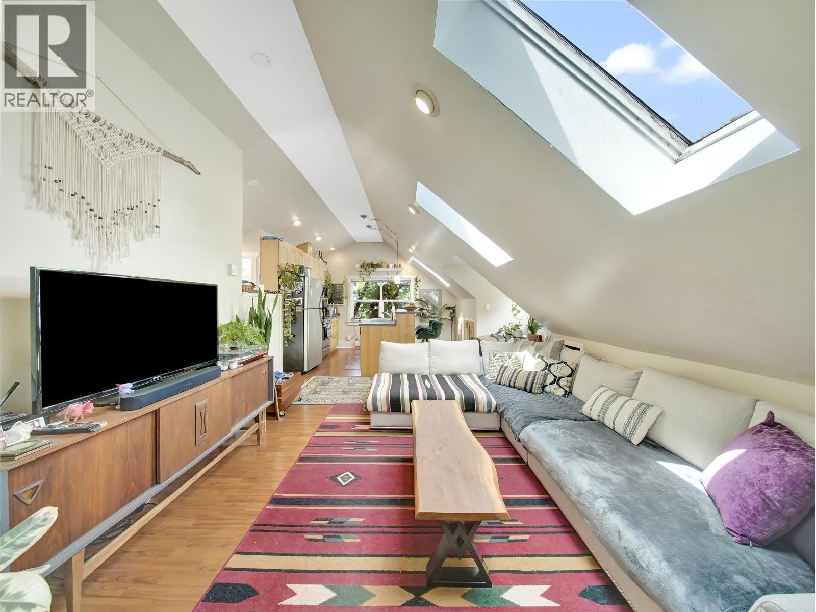 2770 W 5th Avenue, Vancouver, British Columbia