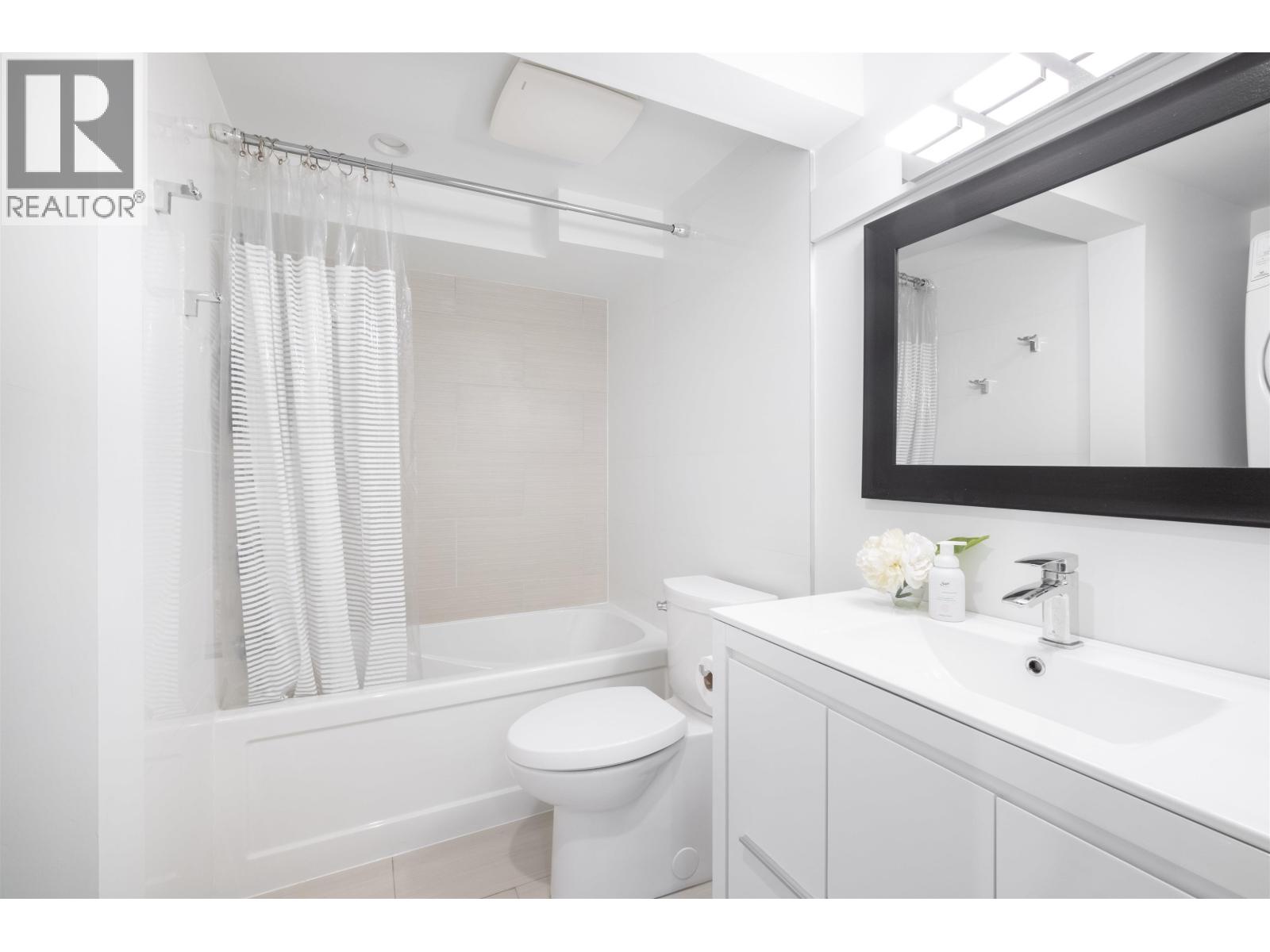 1095 W Keith Road, North Vancouver, British Columbia