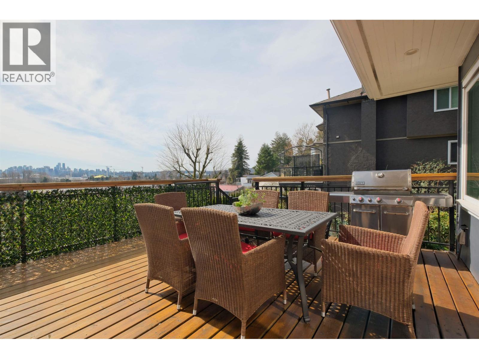 1095 W Keith Road, North Vancouver, British Columbia