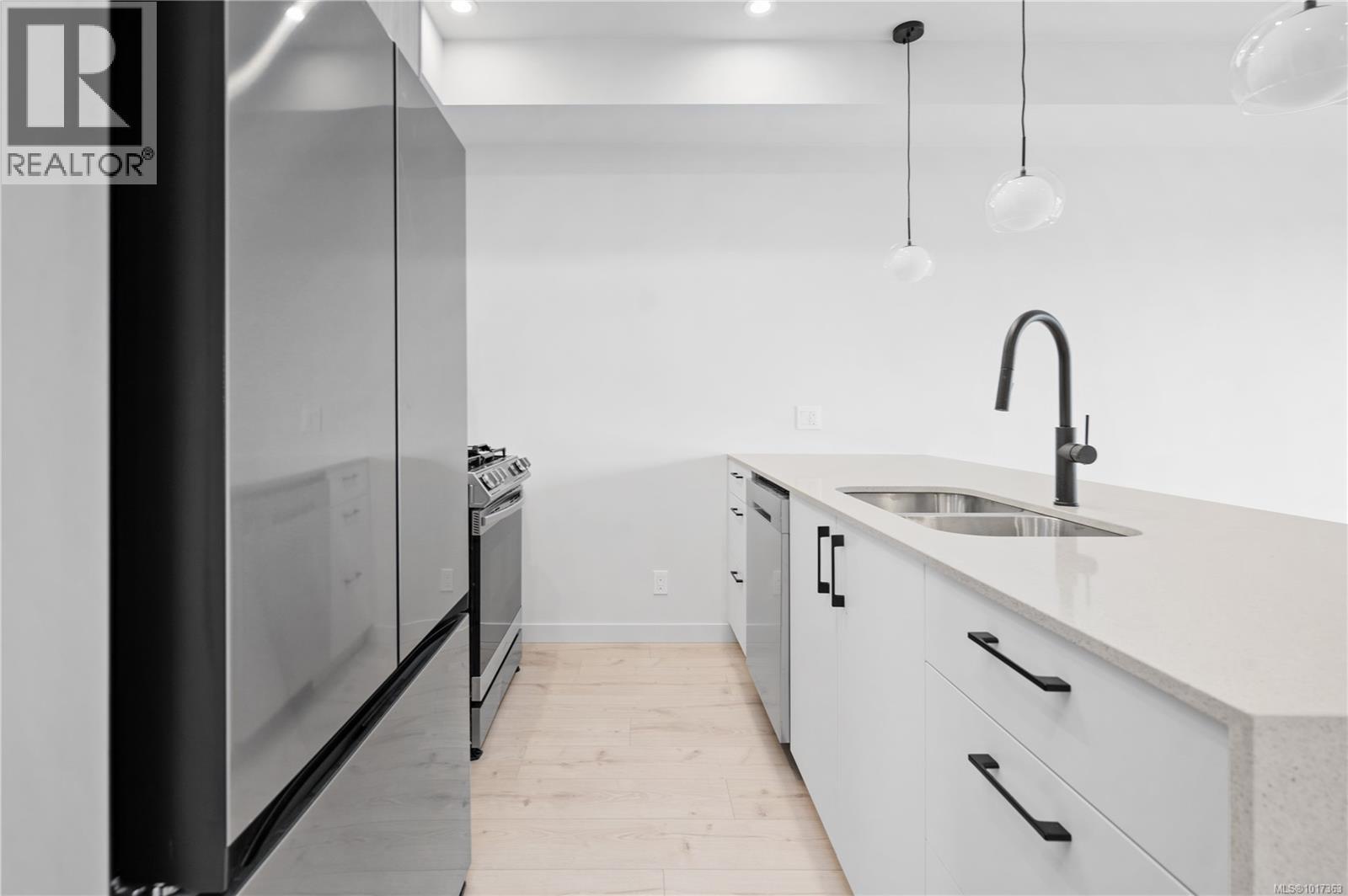 205 947 Whirlaway Cres, Langford, British Columbia