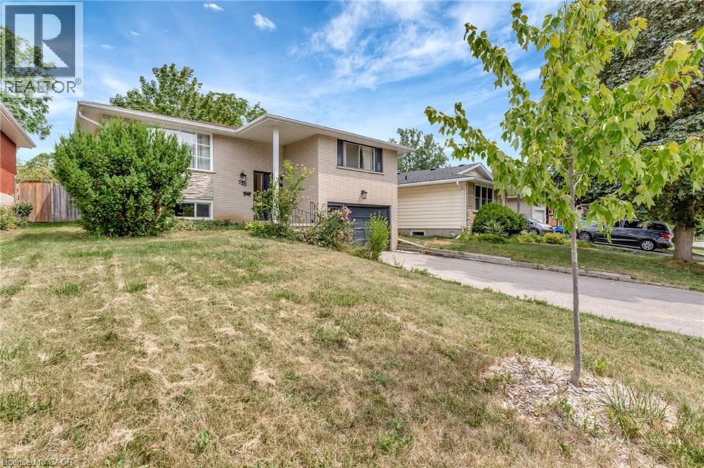 528 Havelock Drive, Waterloo, Ontario