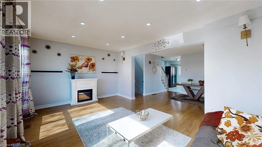 1155 Paramount Drive Unit# 43, Stoney Creek, Ontario