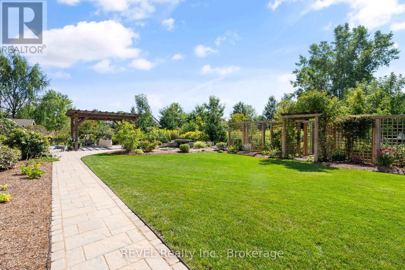 69 Butlers Drive, Fort Erie (ridgeway), Ontario