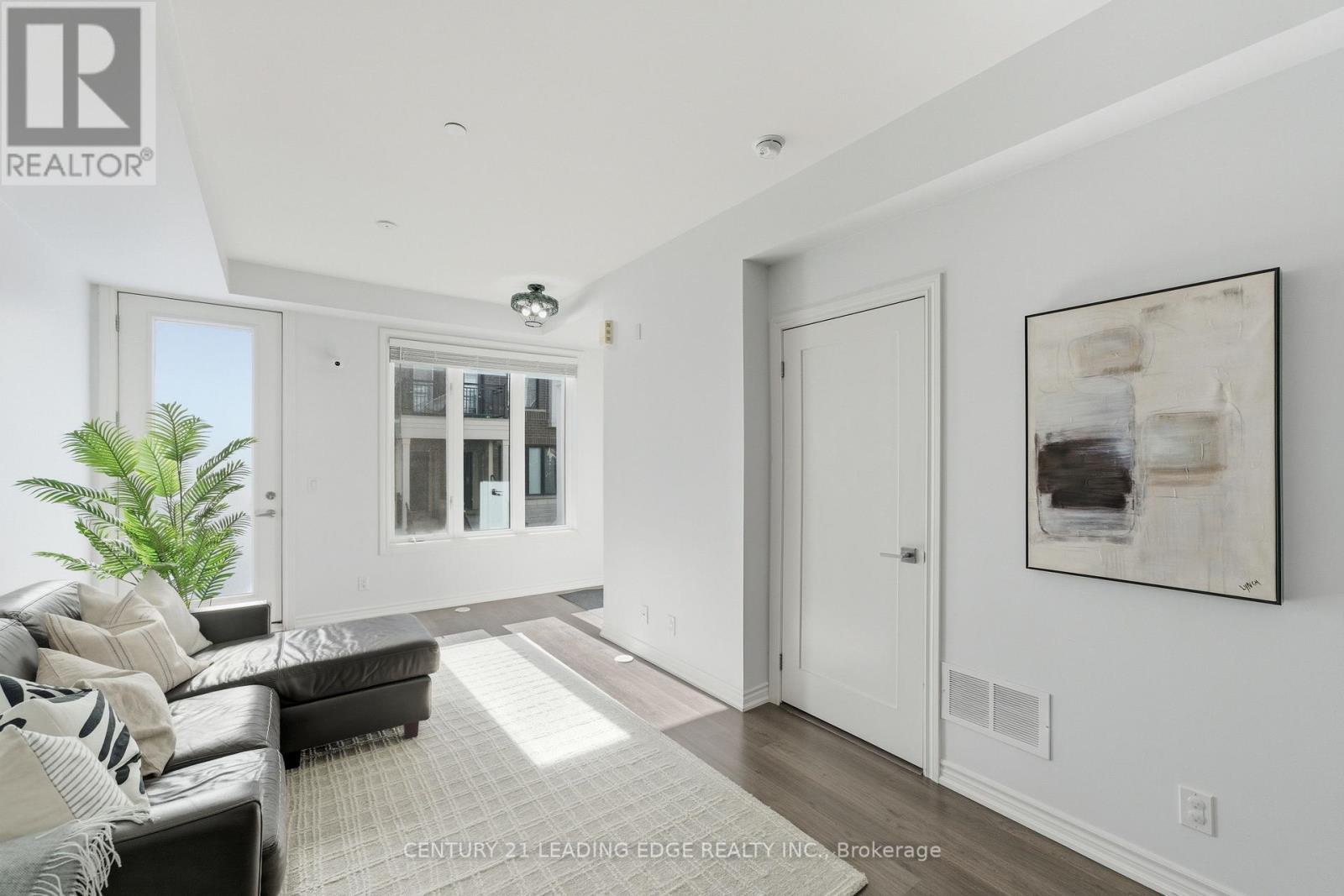 20 - 140 Long Branch Avenue, Toronto (long Branch), Ontario