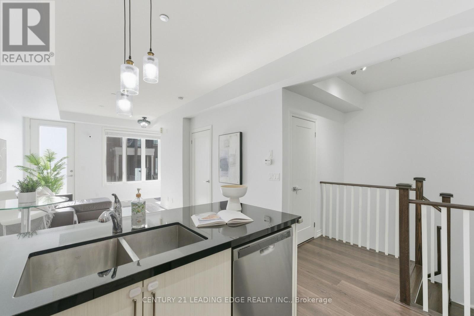 20 - 140 Long Branch Avenue, Toronto (long Branch), Ontario