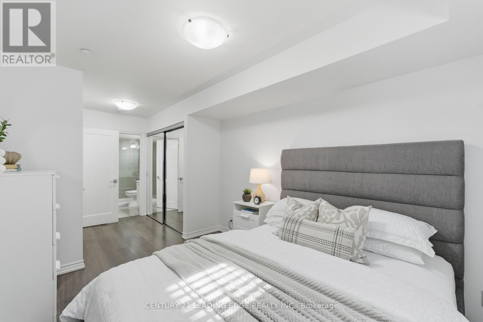 20 - 140 Long Branch Avenue, Toronto (long Branch), Ontario