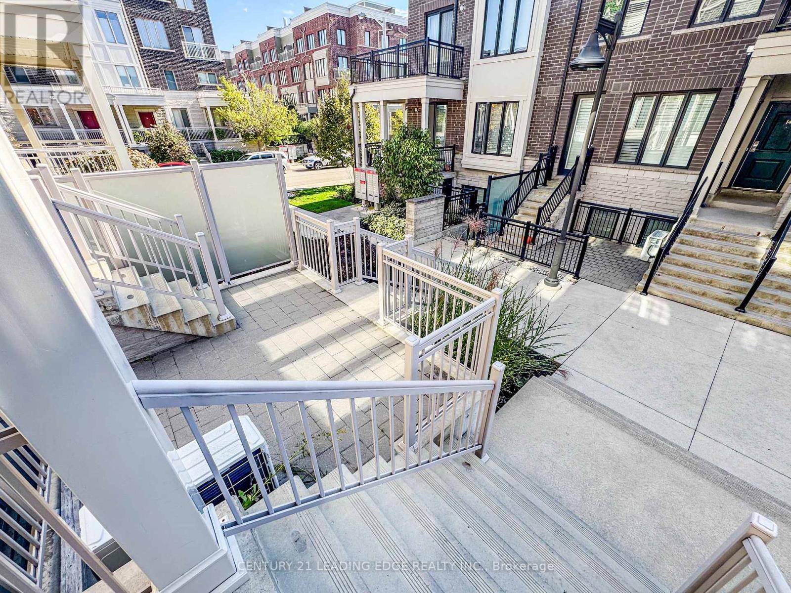 20 - 140 Long Branch Avenue, Toronto (long Branch), Ontario