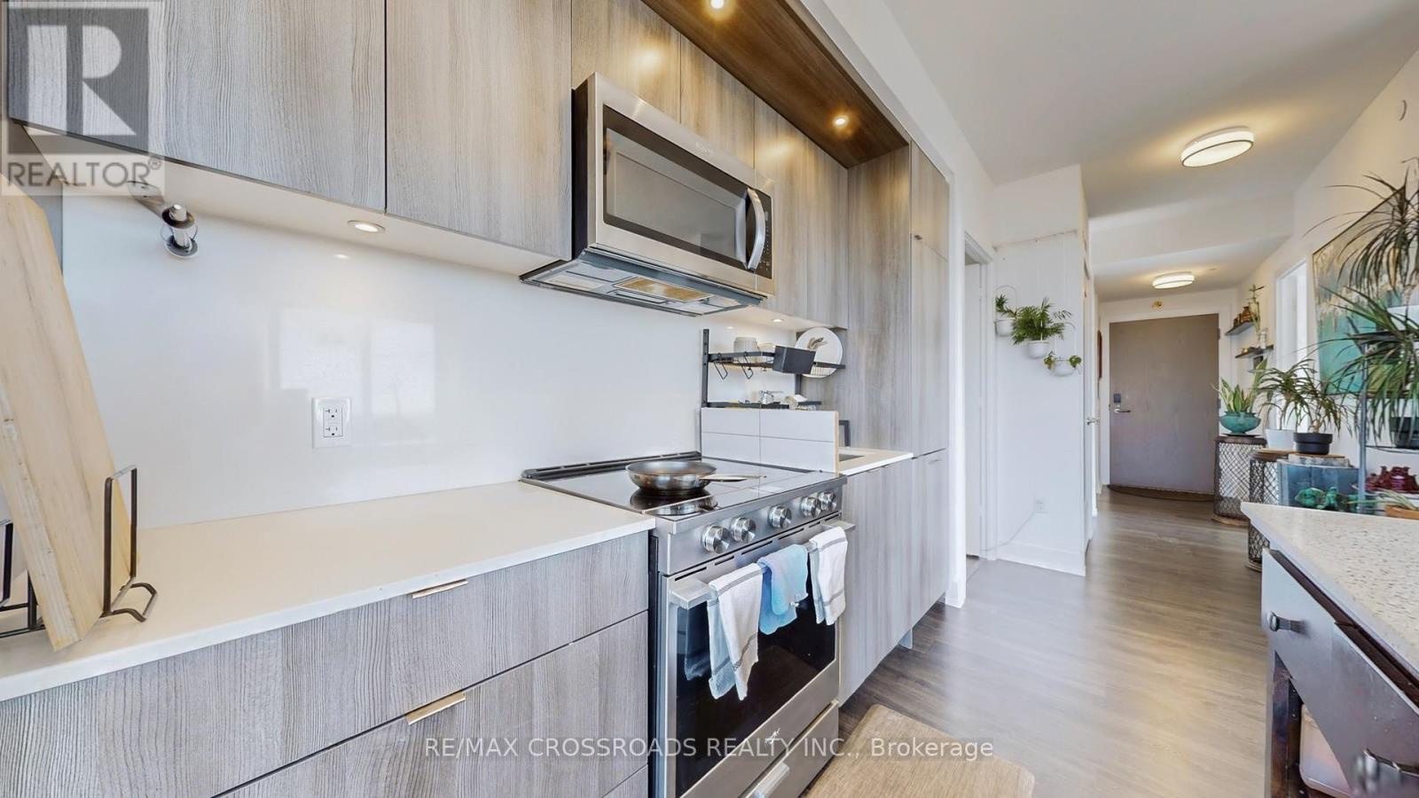 4210 - 30 Inn On The Park Drive, Toronto (banbury-don Mills), Ontario