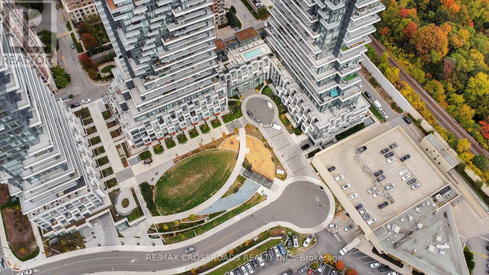 4210 - 30 Inn On The Park Drive, Toronto (banbury-don Mills), Ontario