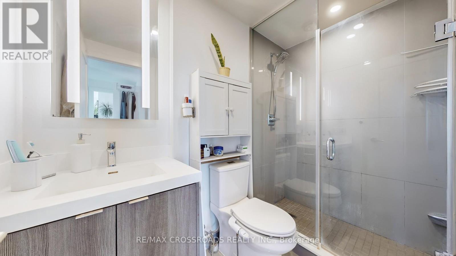 4210 - 30 Inn On The Park Drive, Toronto (banbury-don Mills), Ontario