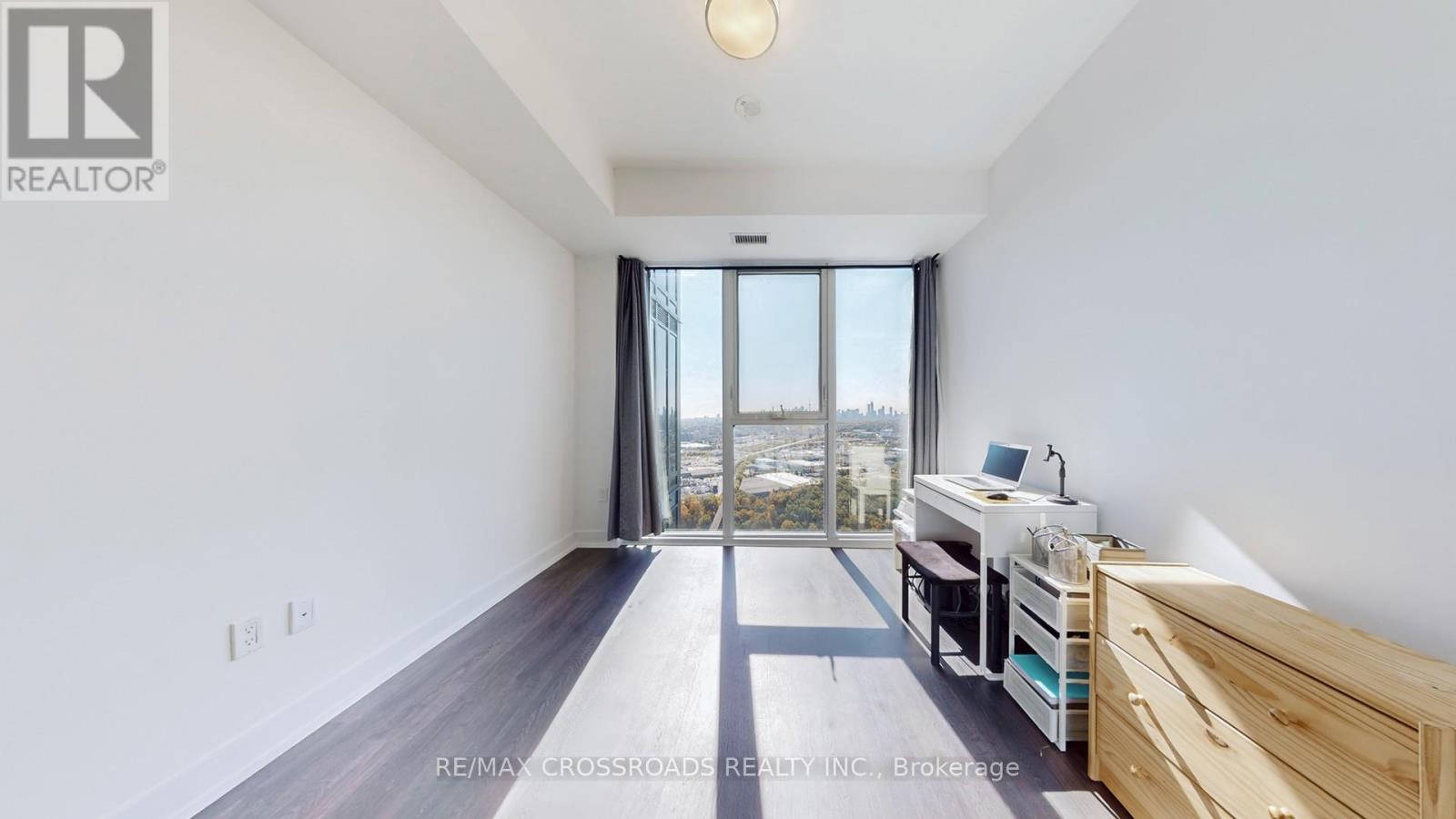 4210 - 30 Inn On The Park Drive, Toronto (banbury-don Mills), Ontario