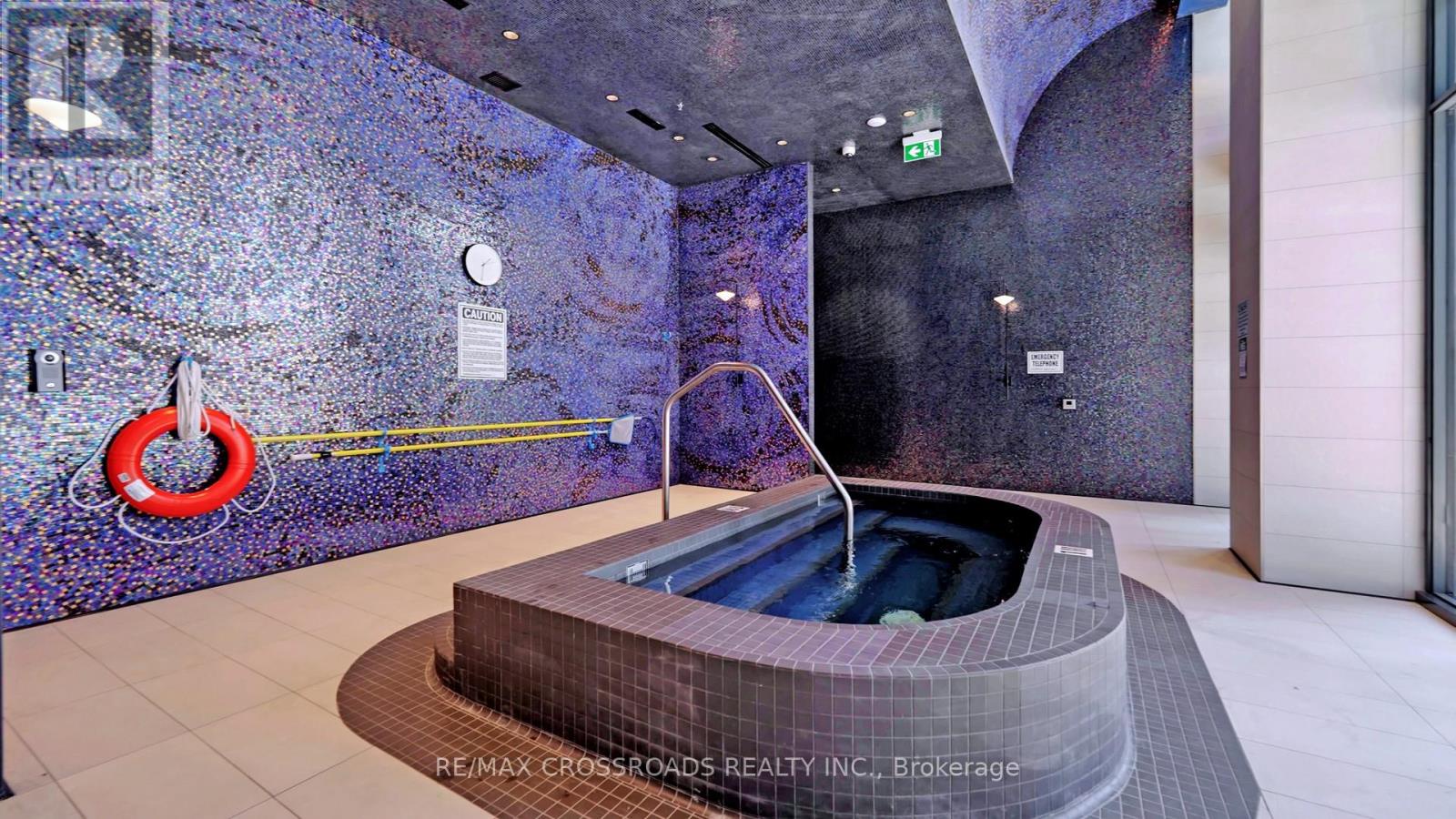 4210 - 30 Inn On The Park Drive, Toronto (banbury-don Mills), Ontario