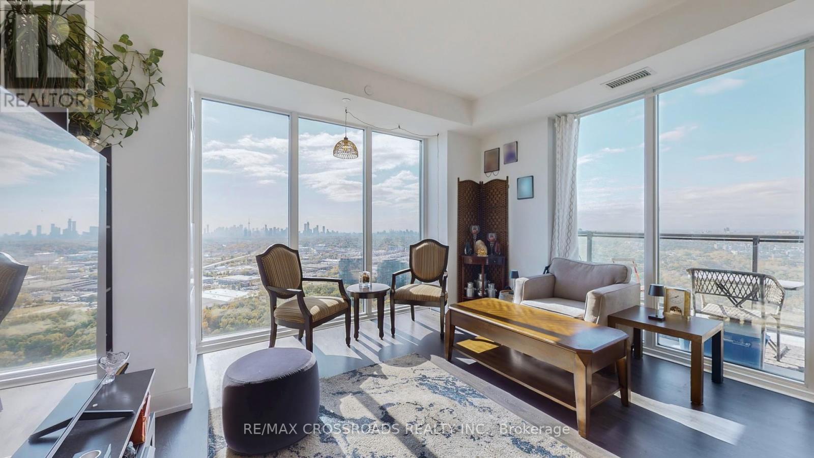 4210 - 30 Inn On The Park Drive, Toronto (banbury-don Mills), Ontario