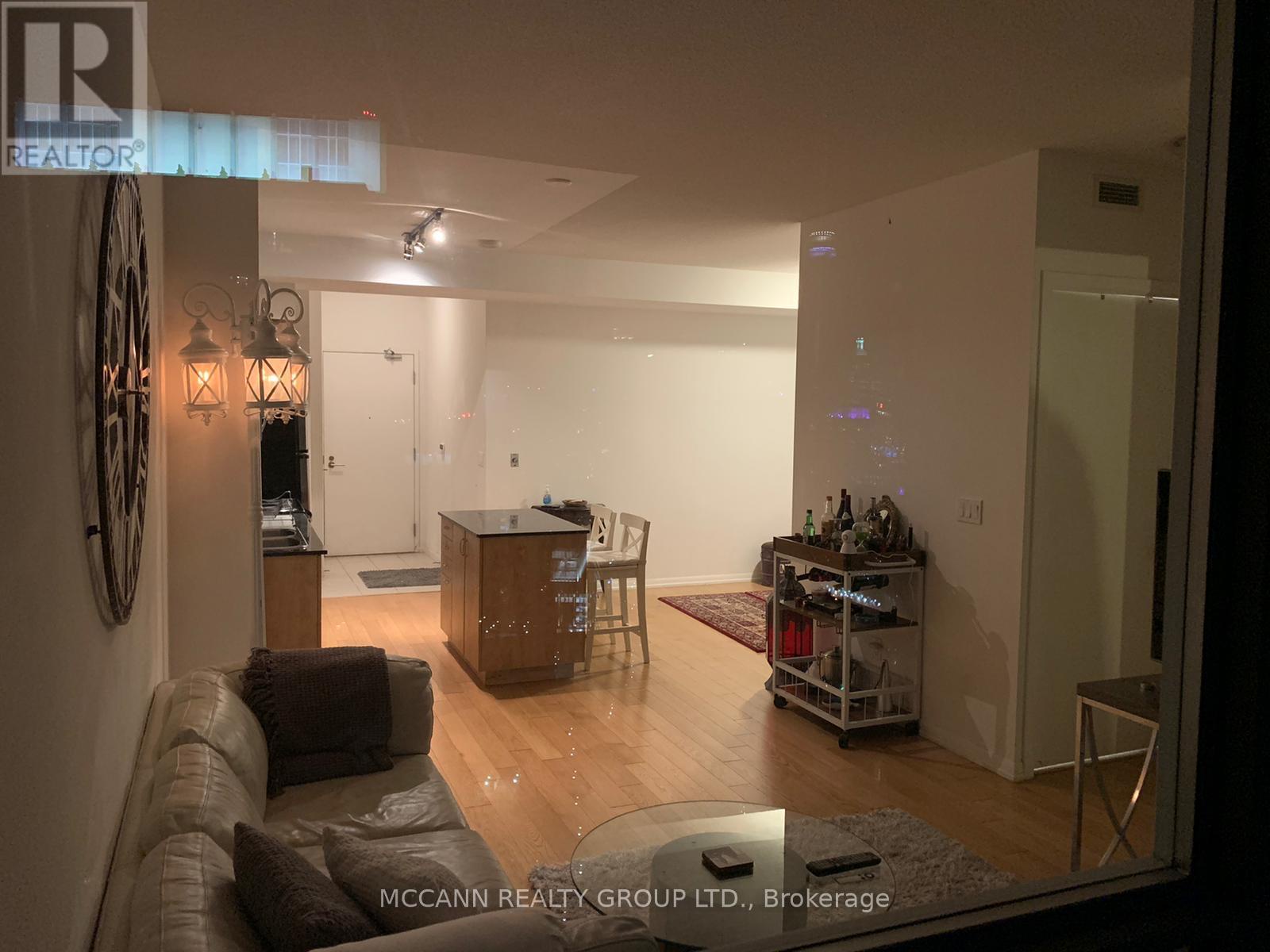 3301 - 215 Fort York Boulevard, Toronto (niagara), Ontario