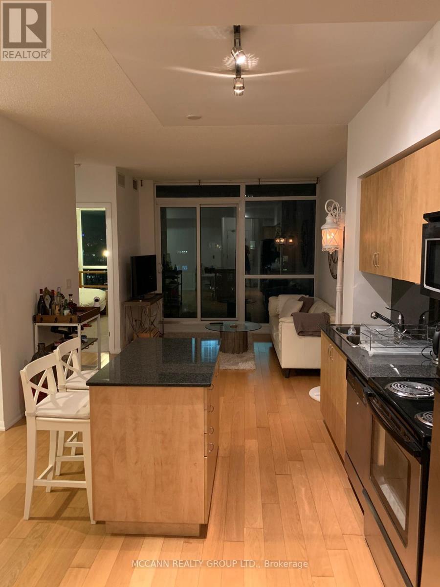 3301 - 215 Fort York Boulevard, Toronto (niagara), Ontario