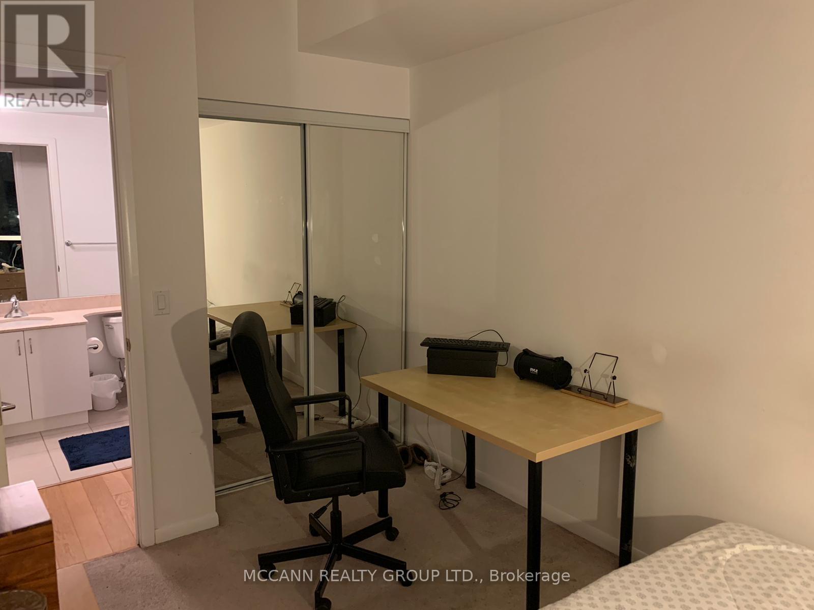 3301 - 215 Fort York Boulevard, Toronto (niagara), Ontario